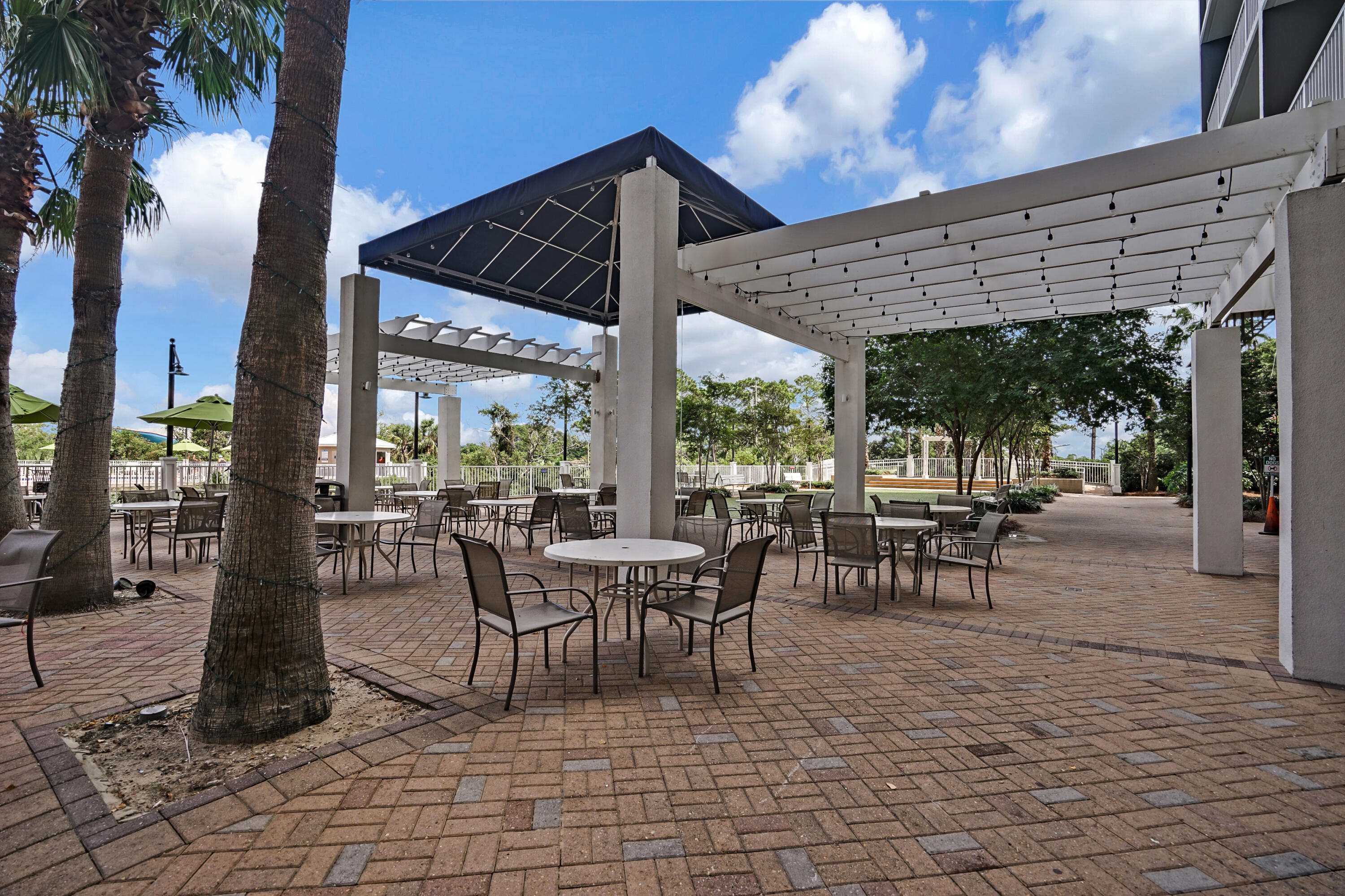 Laketown Wharf - Residential