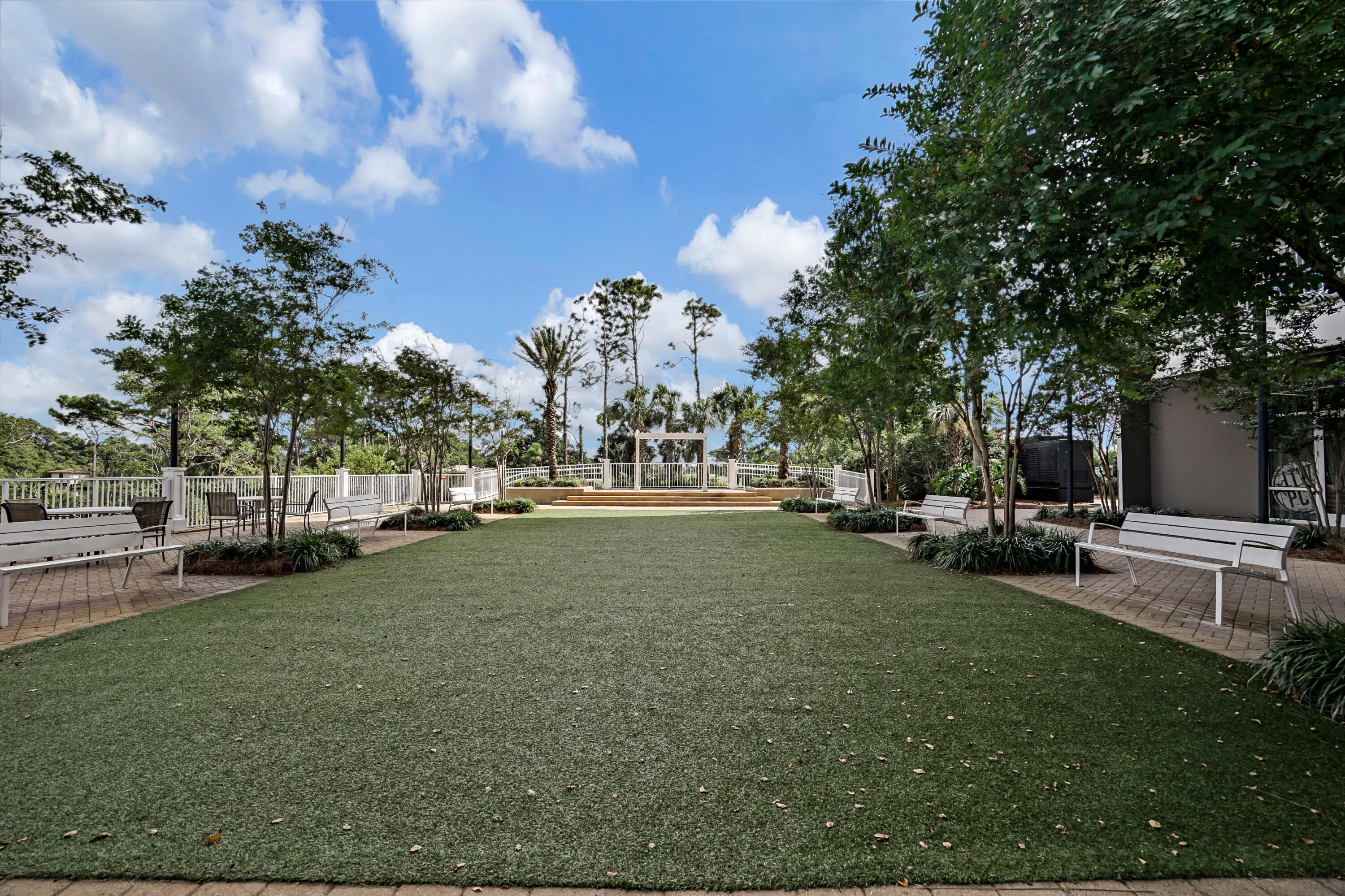 Laketown Wharf - Residential