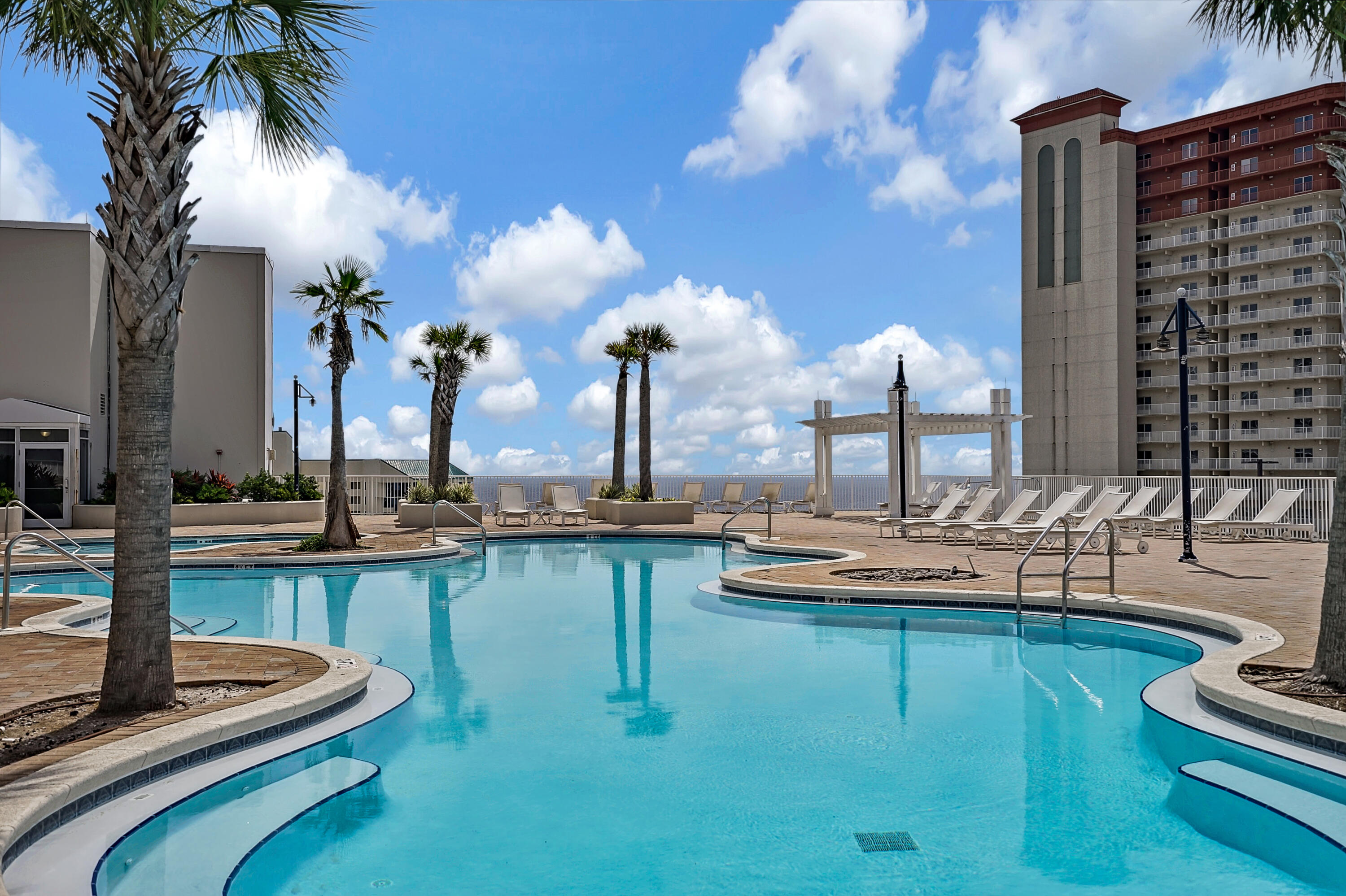 Laketown Wharf - Residential