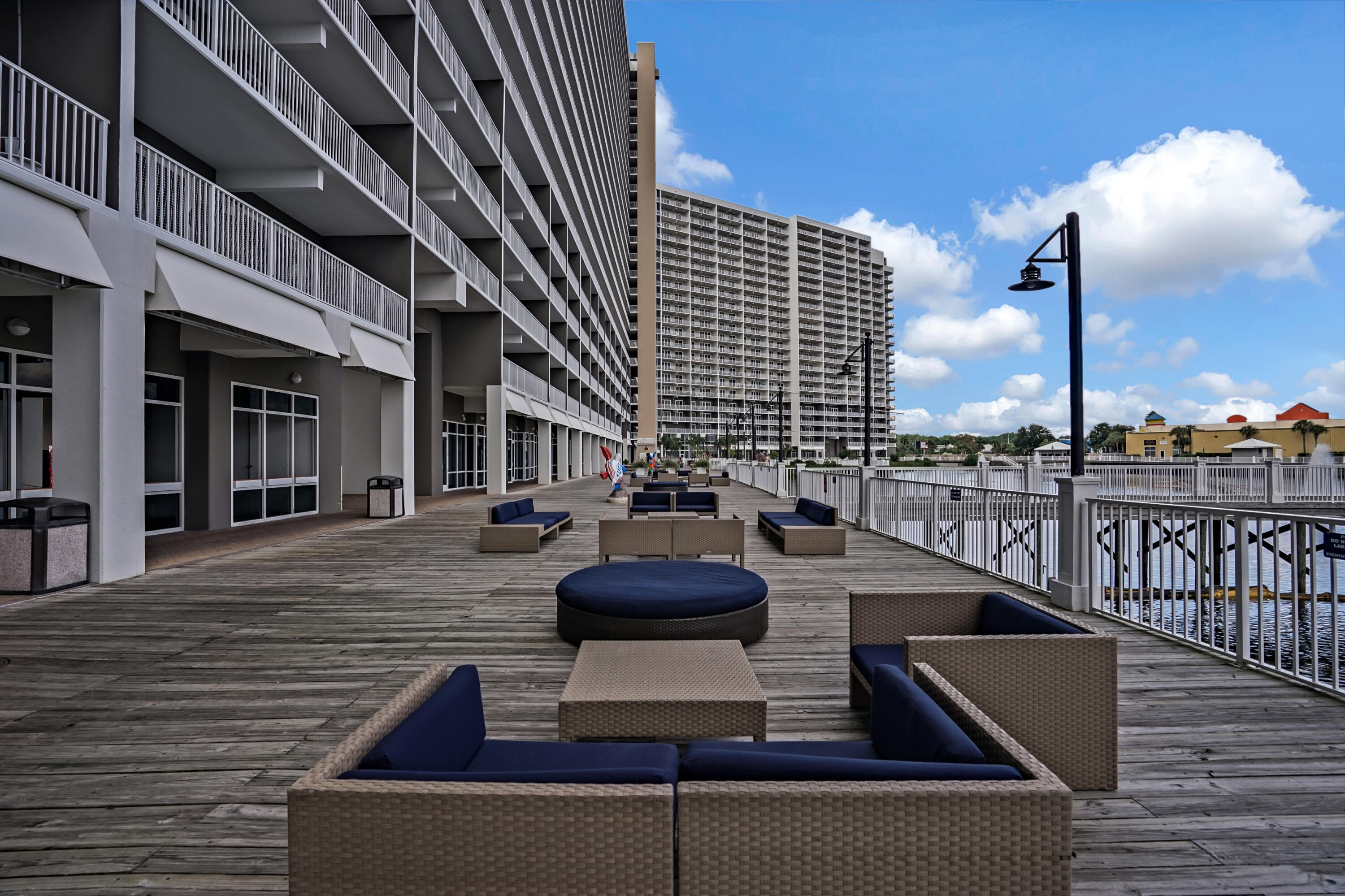 Laketown Wharf - Residential