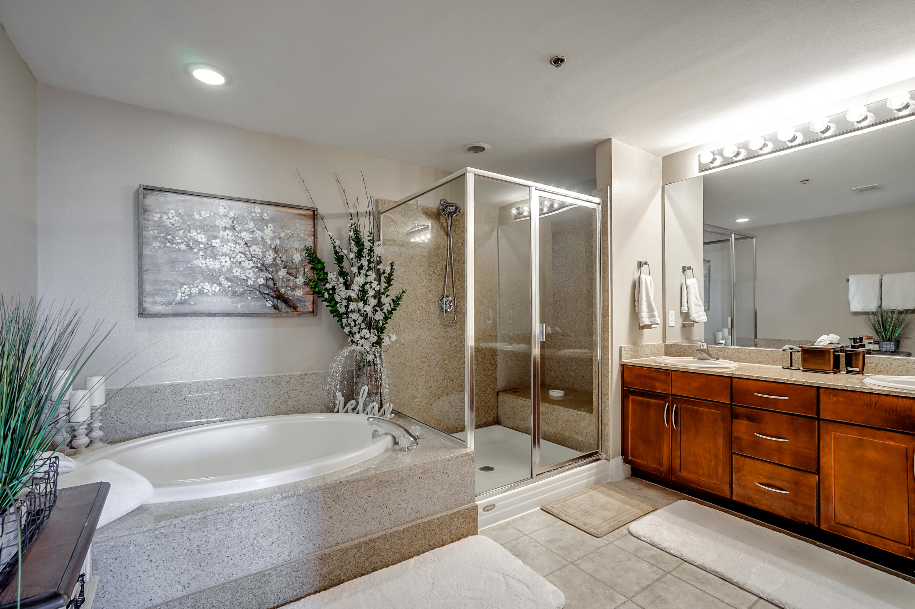 Laketown Wharf - Residential