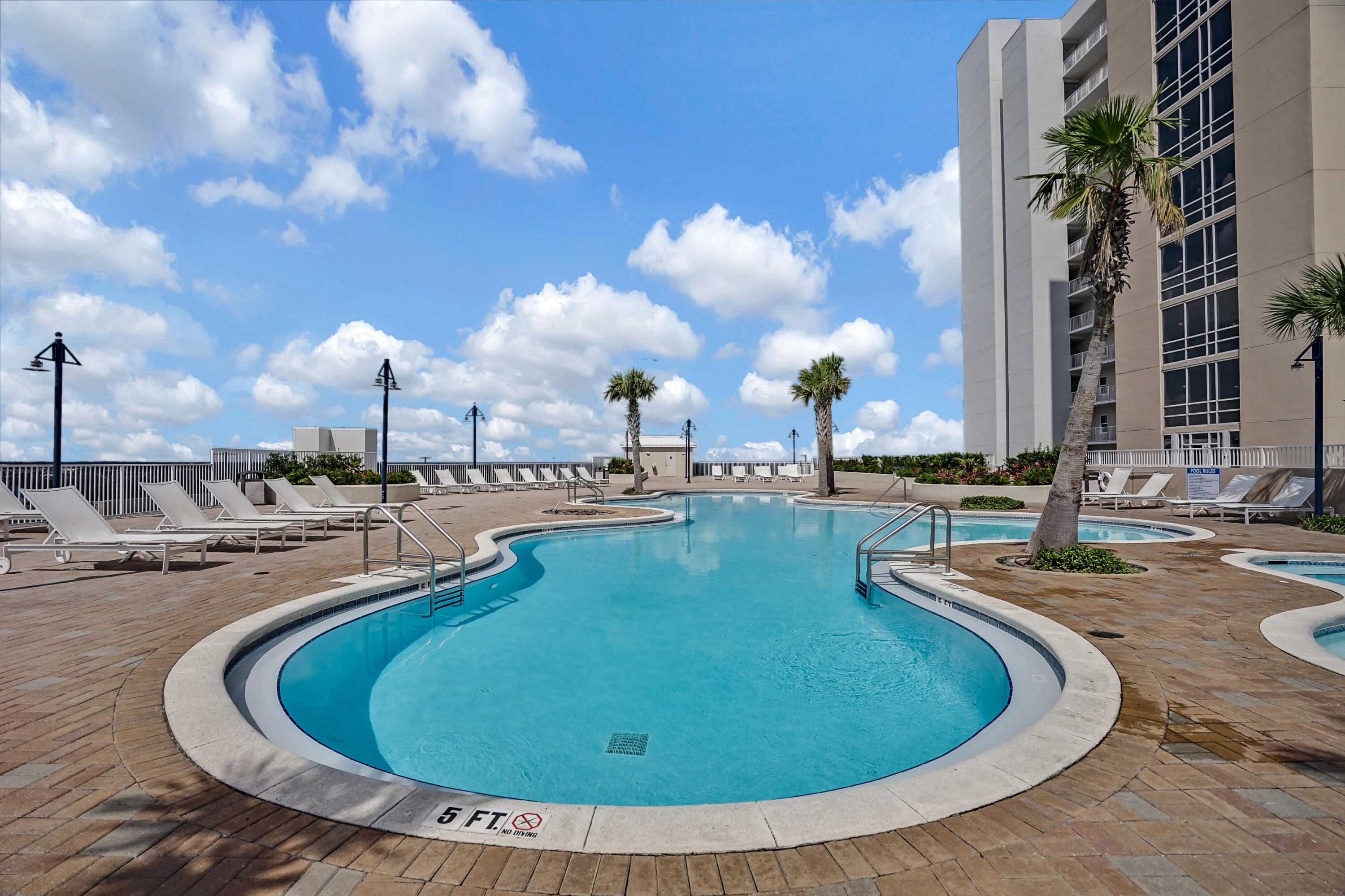 Laketown Wharf - Residential