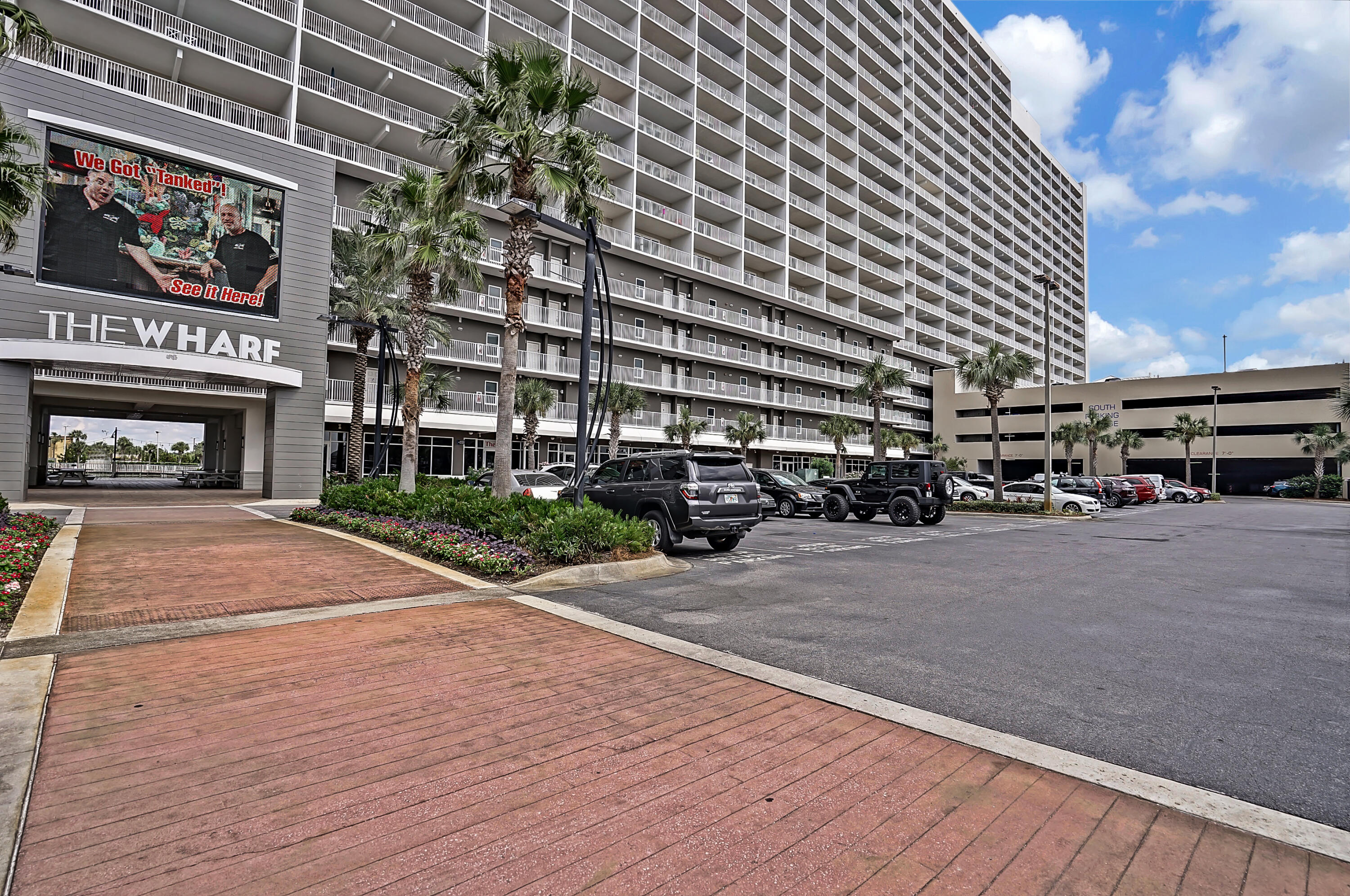 Laketown Wharf - Residential