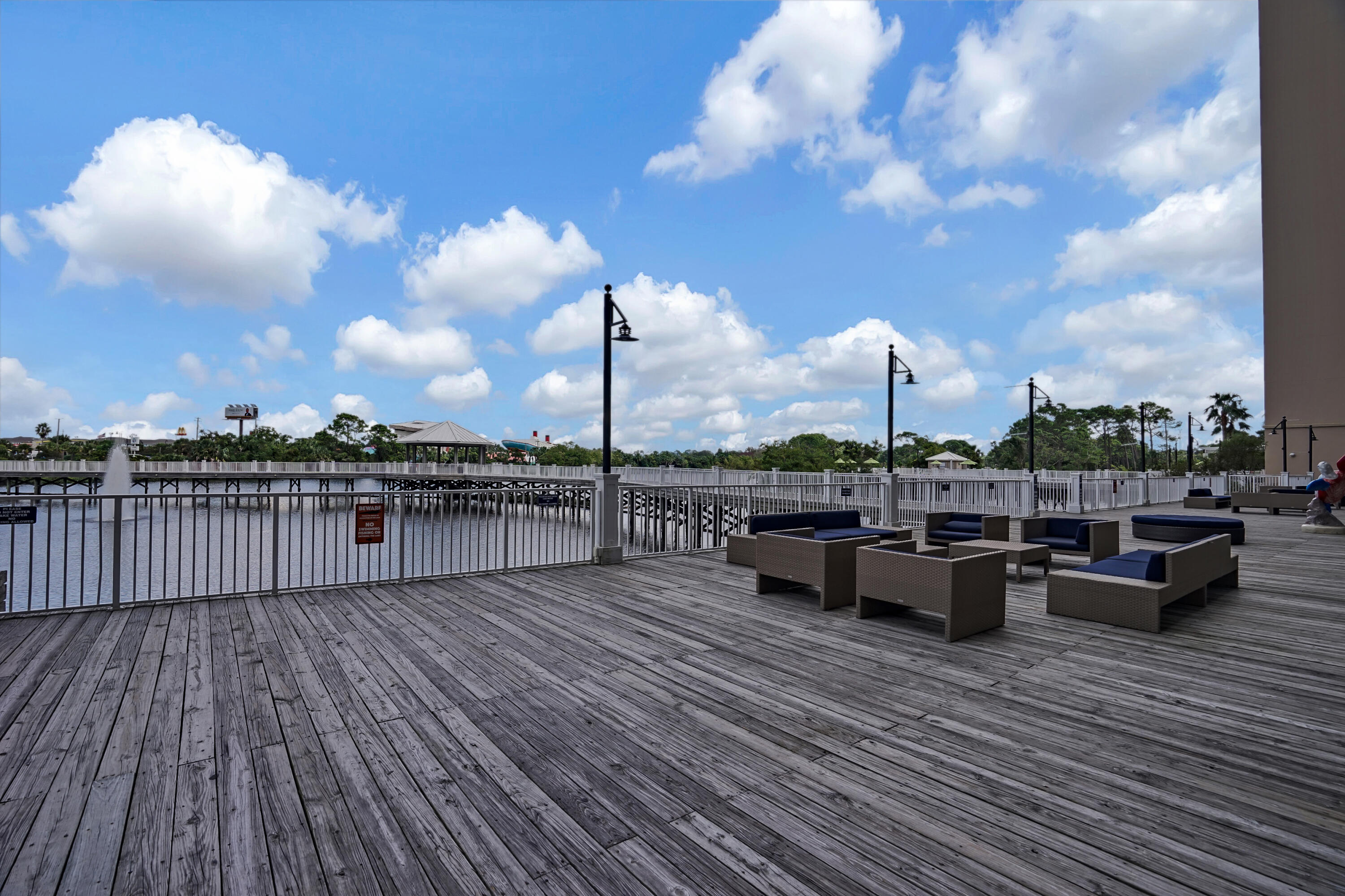 Laketown Wharf - Residential