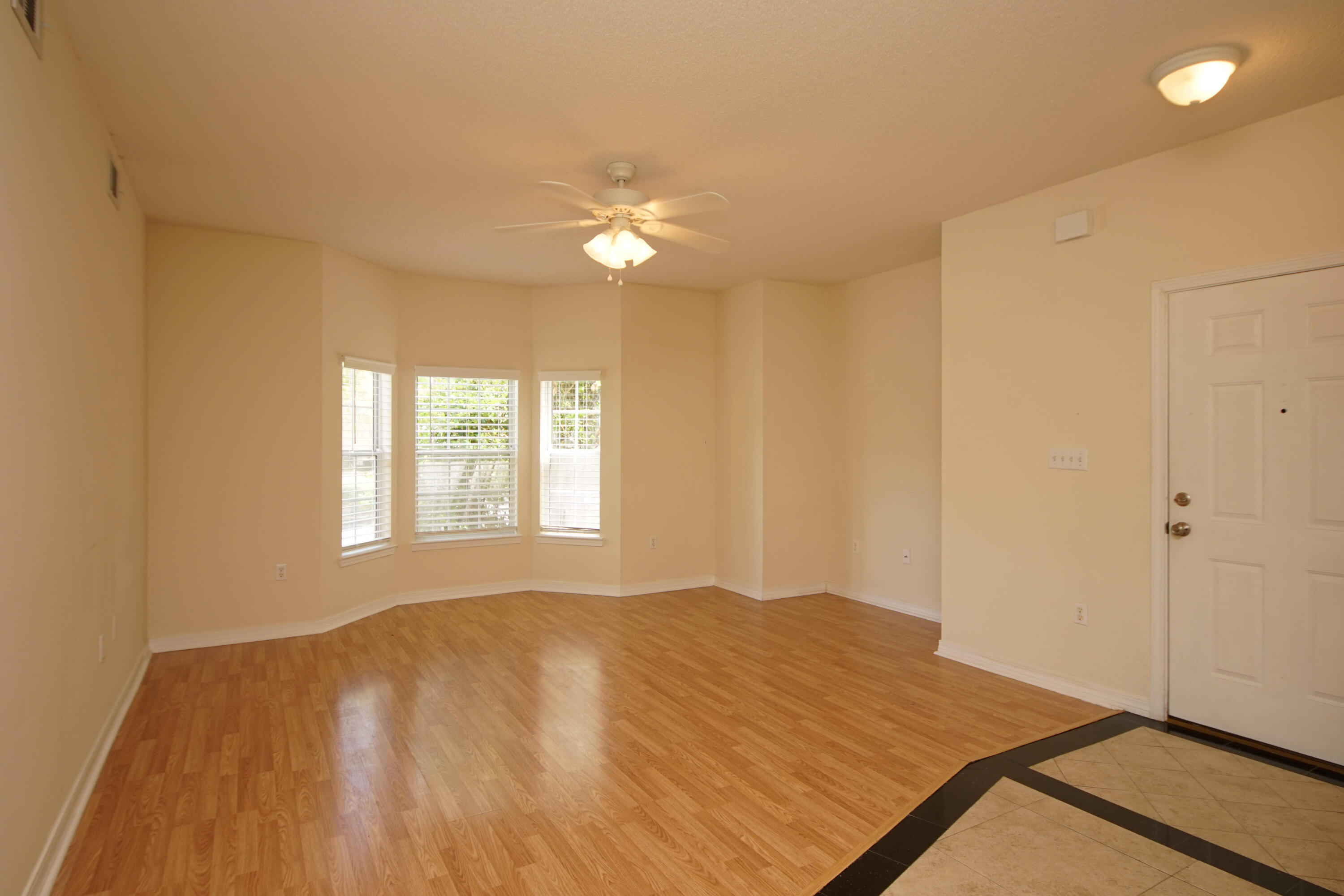 OAKS THE - Residential