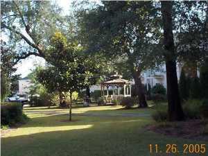 OAKS THE - Residential