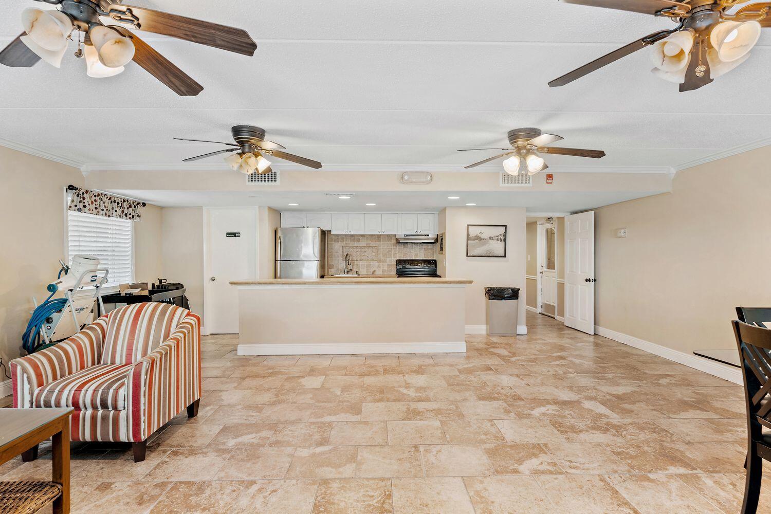 CEDARS CONDO - Residential