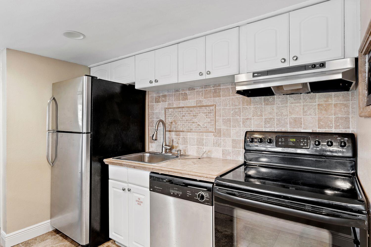 CEDARS CONDO - Residential