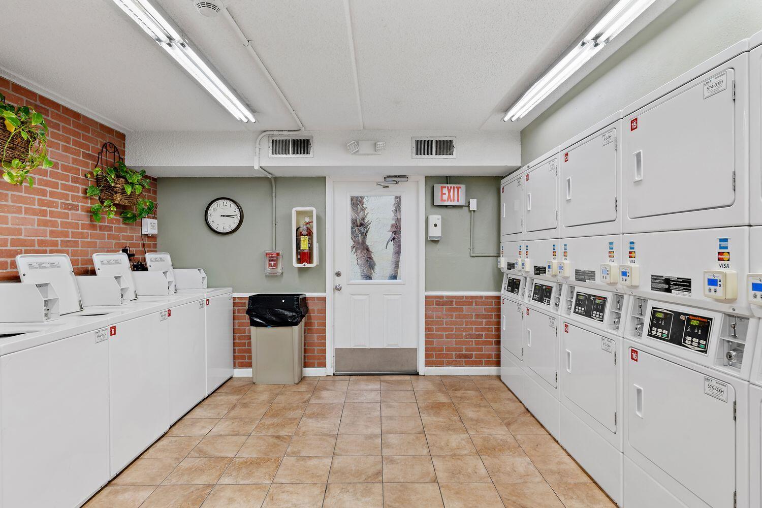 CEDARS CONDO - Residential