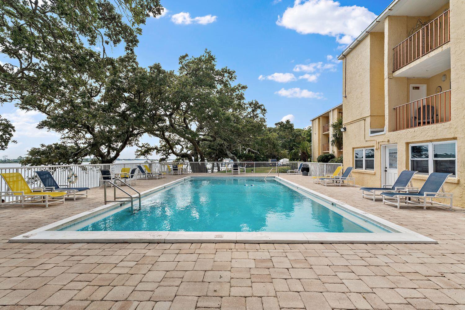 CEDARS CONDO - Residential