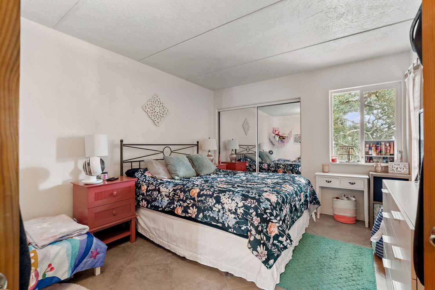 CEDARS CONDO - Residential