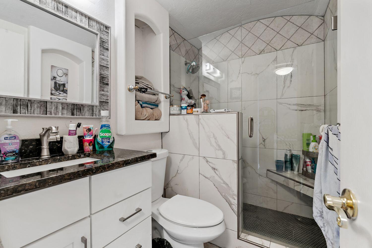 CEDARS CONDO - Residential