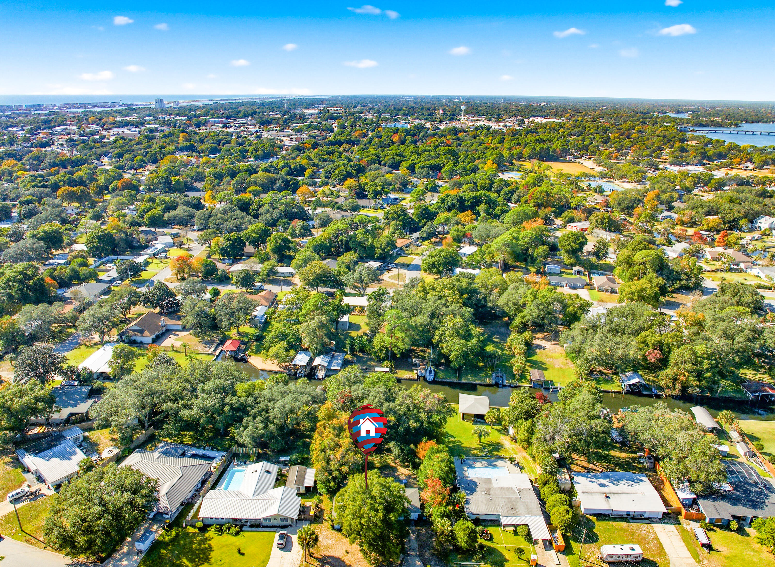ELLIOTTS POINT - Residential