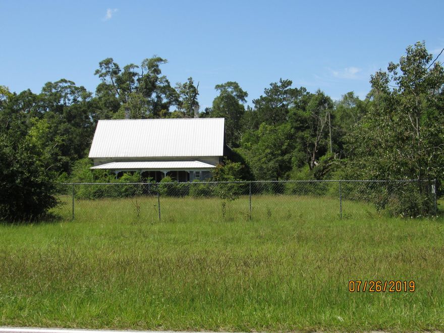 Estate Sale ...Old 1900's family homestead on 2 parcels divided by an alley way in Argyle.NO value given to structure due to condition.NO ACCESS TO THE HOMEHazardous condition.