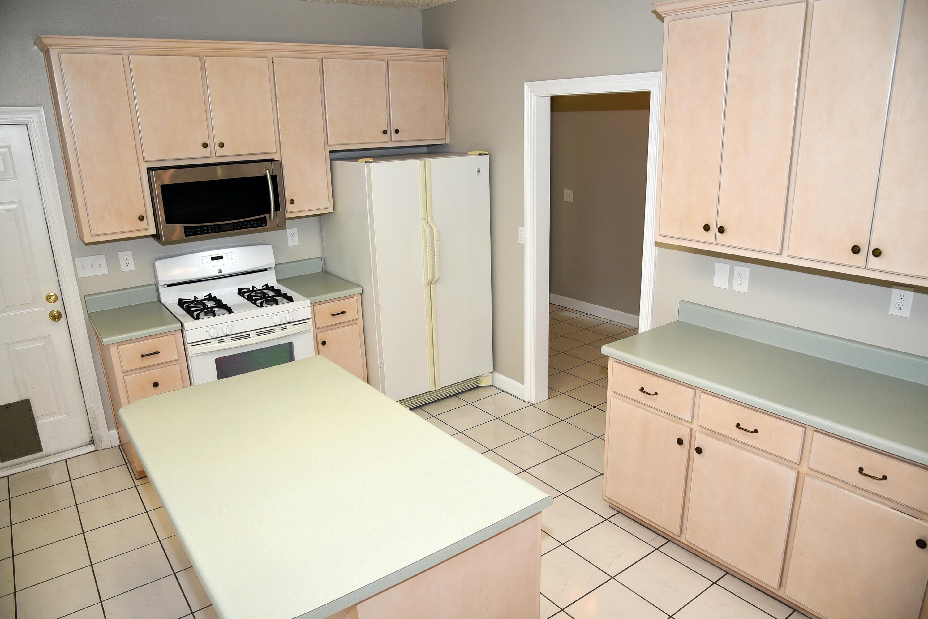 DANA POINTE - Residential Lease