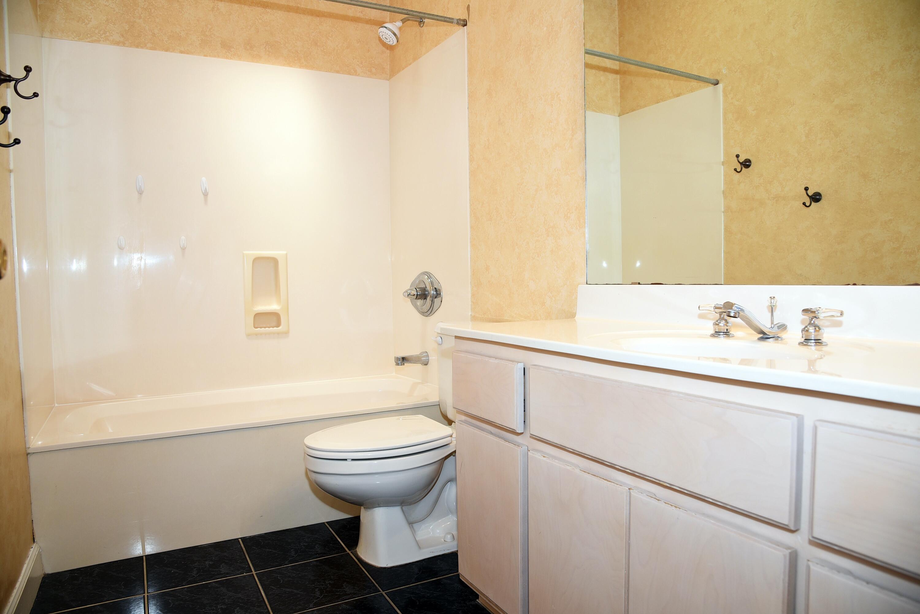 DANA POINTE - Residential Lease