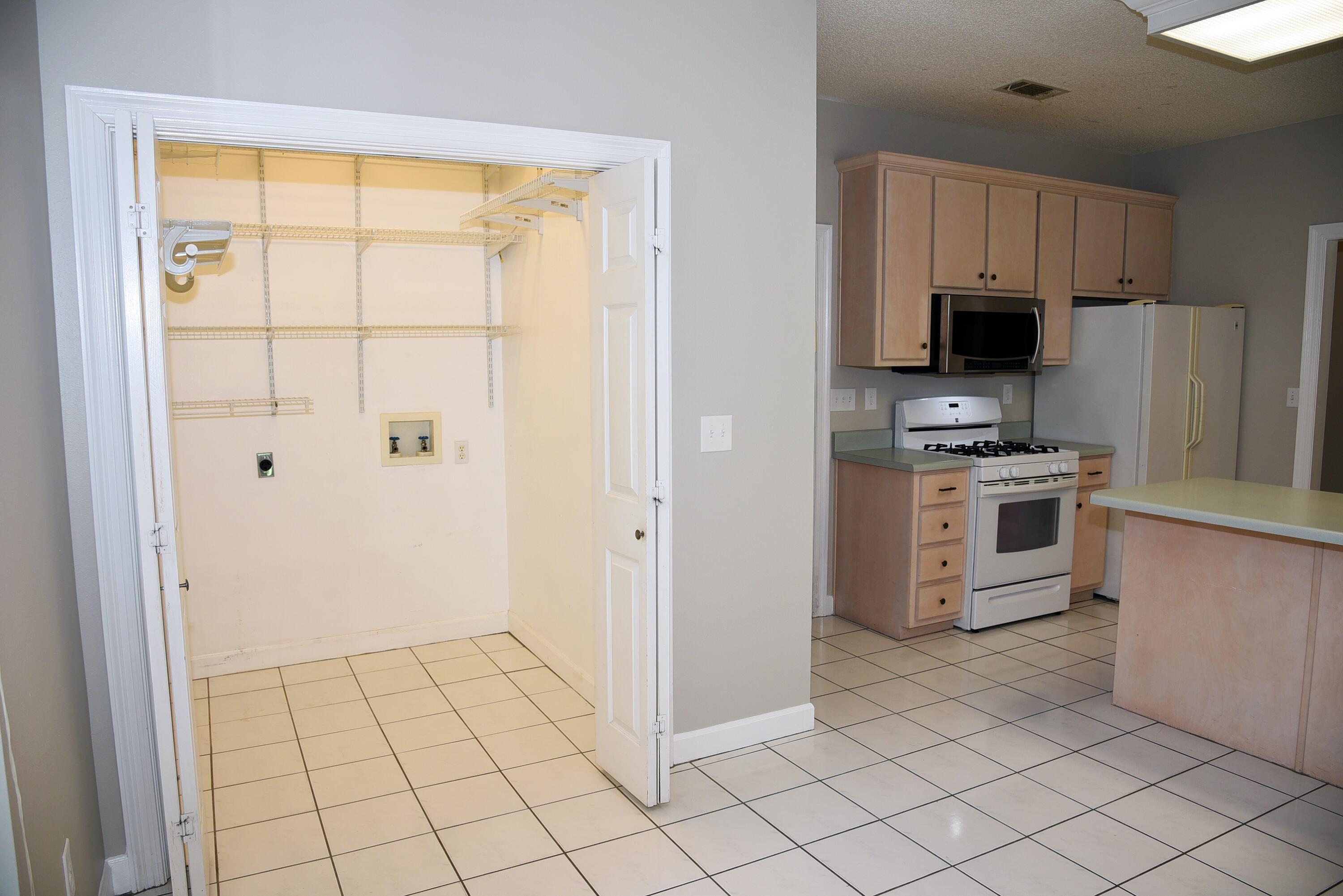 DANA POINTE - Residential Lease