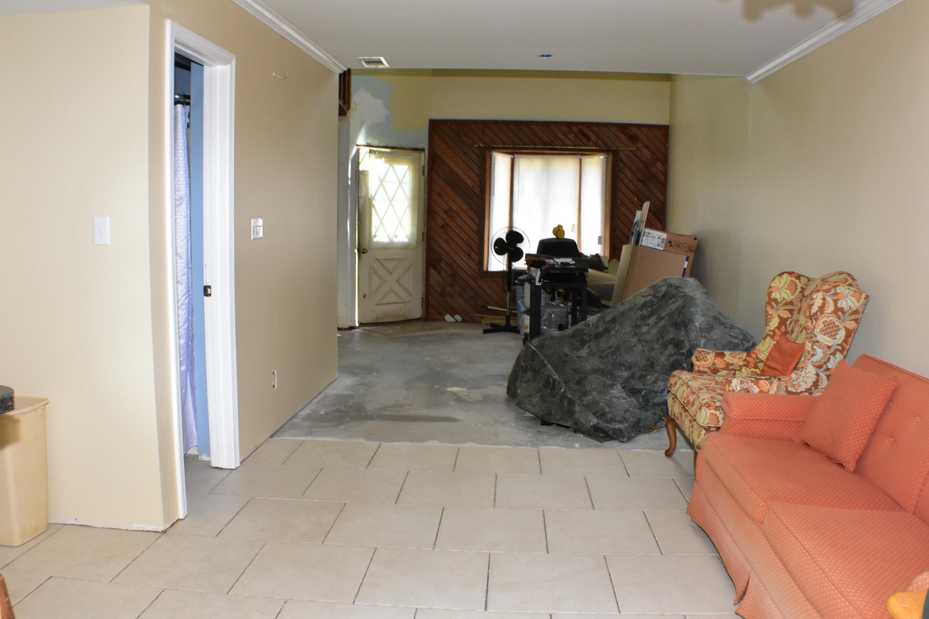 NO RECORDED SUBDIVISION - Residential