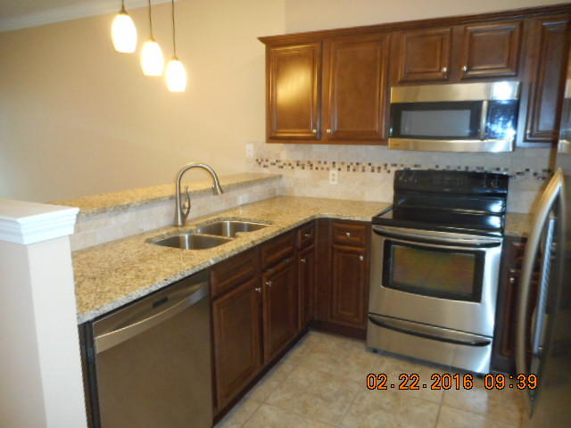 HADLEIGH HILLS - Residential Lease