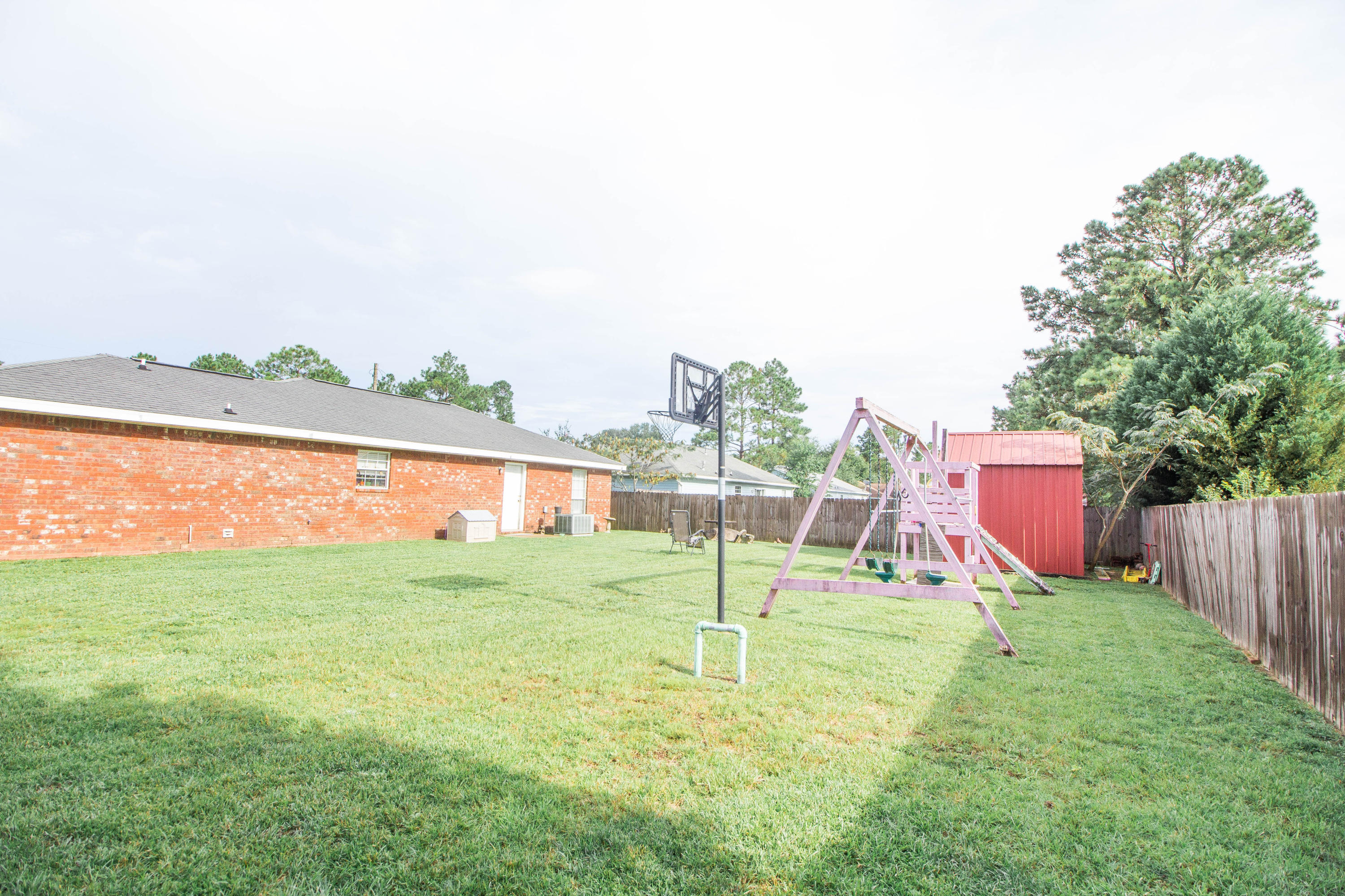 SHOAL TERRACE EST - Residential