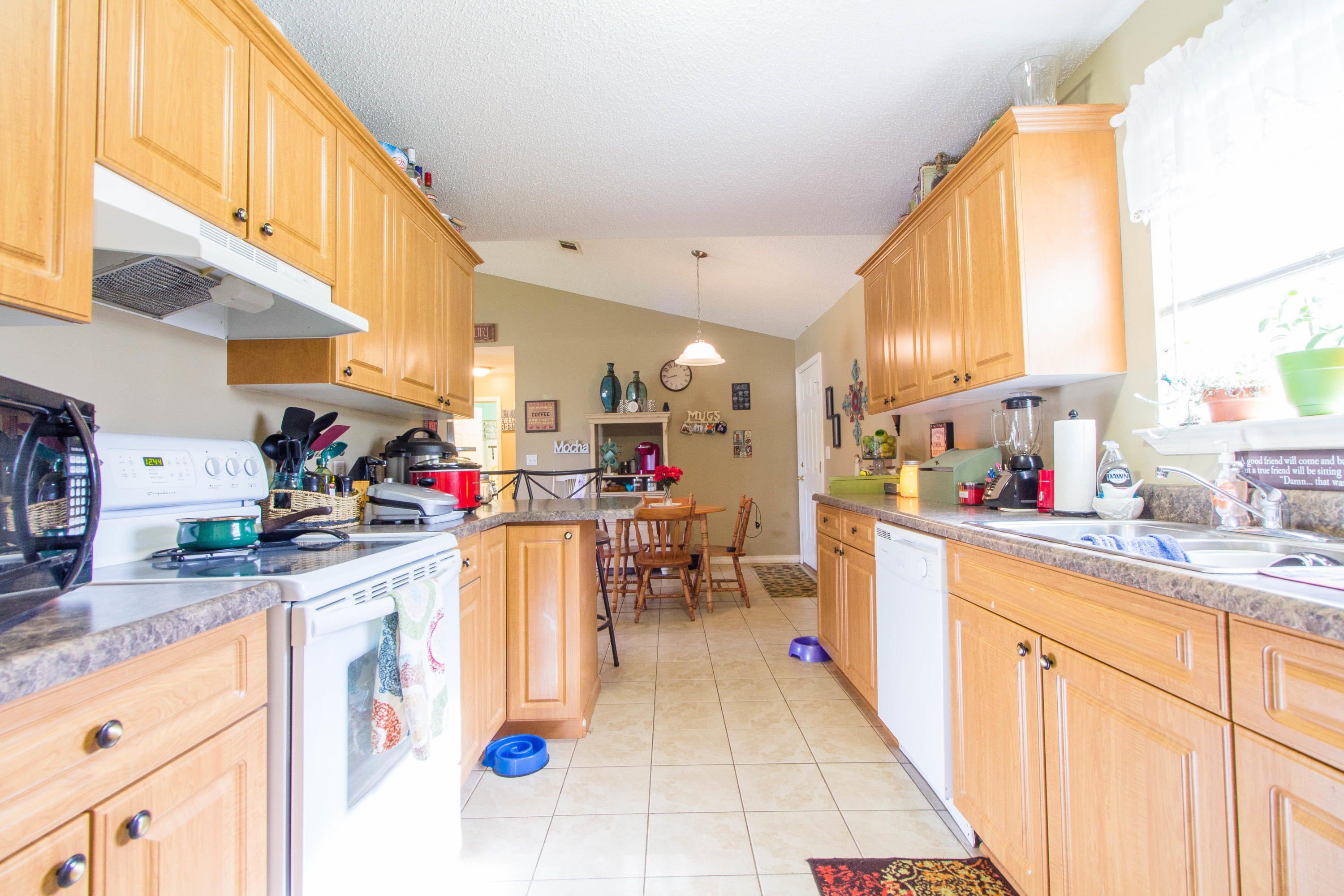 SHOAL TERRACE EST - Residential