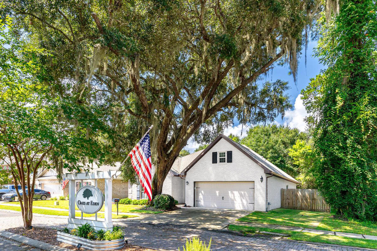 Oaks at Eden - Residential