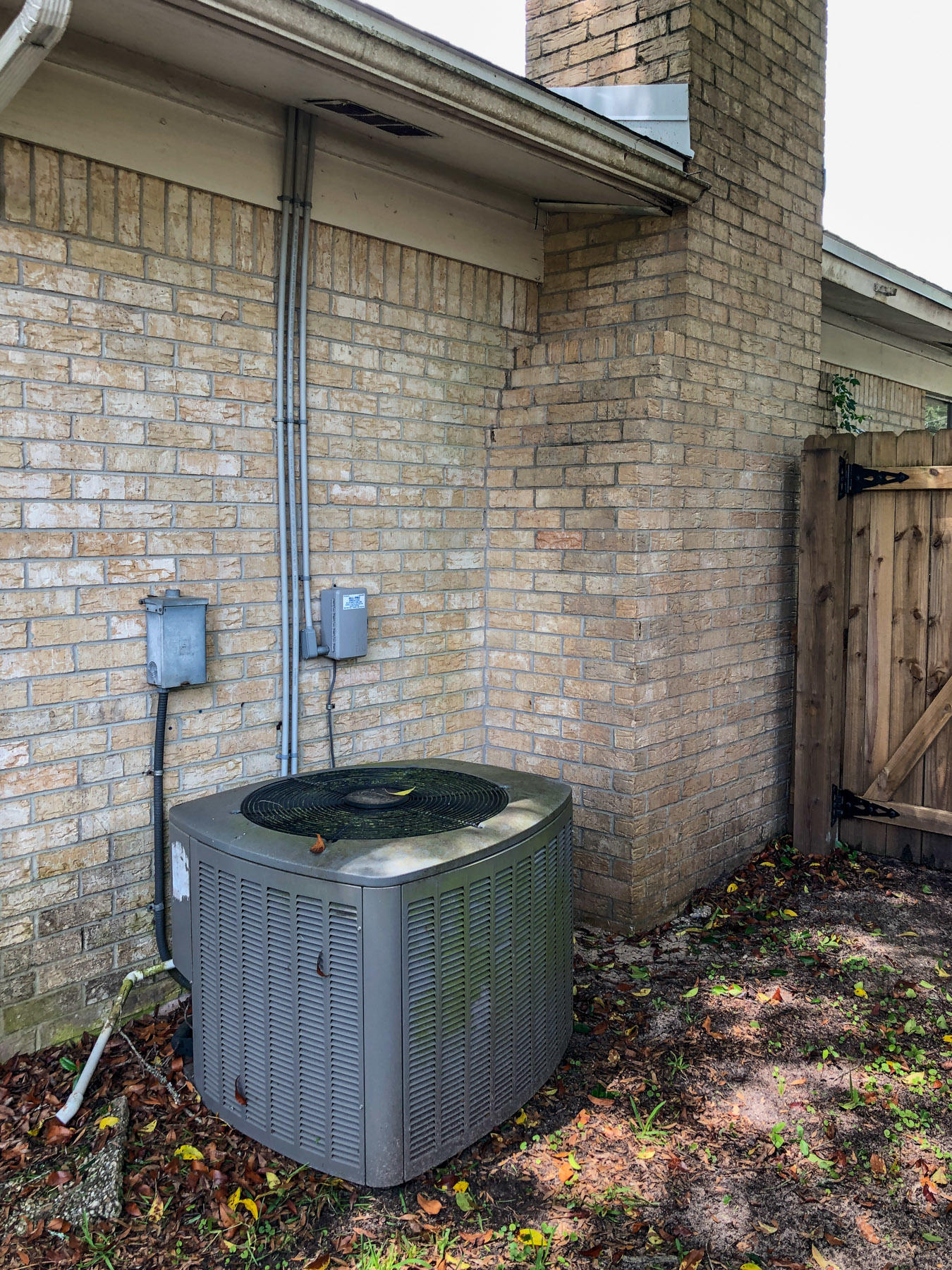 COUNTRY CLUB EST 1ST LOT 2 BLK N - Residential