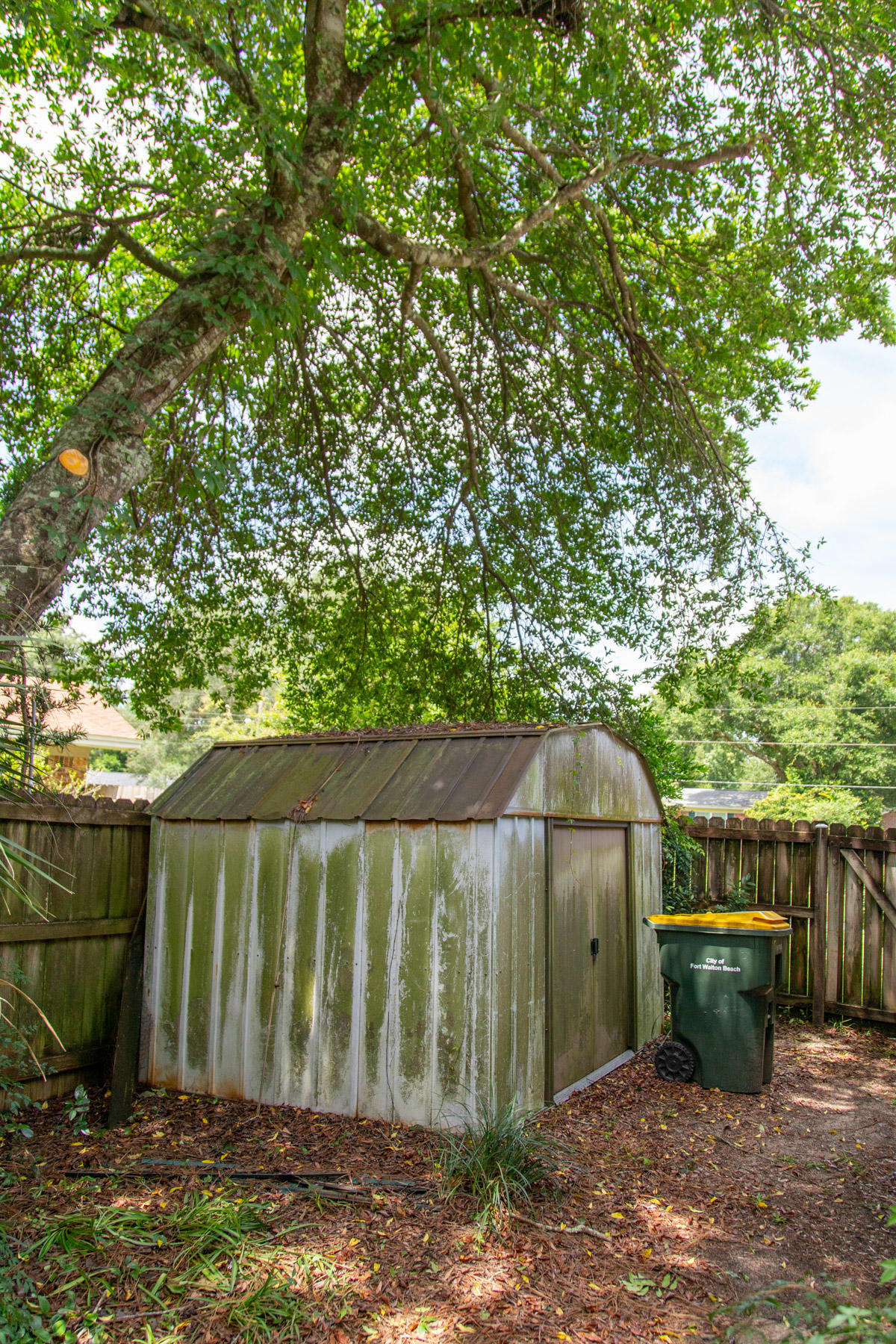 COUNTRY CLUB EST 1ST LOT 2 BLK N - Residential