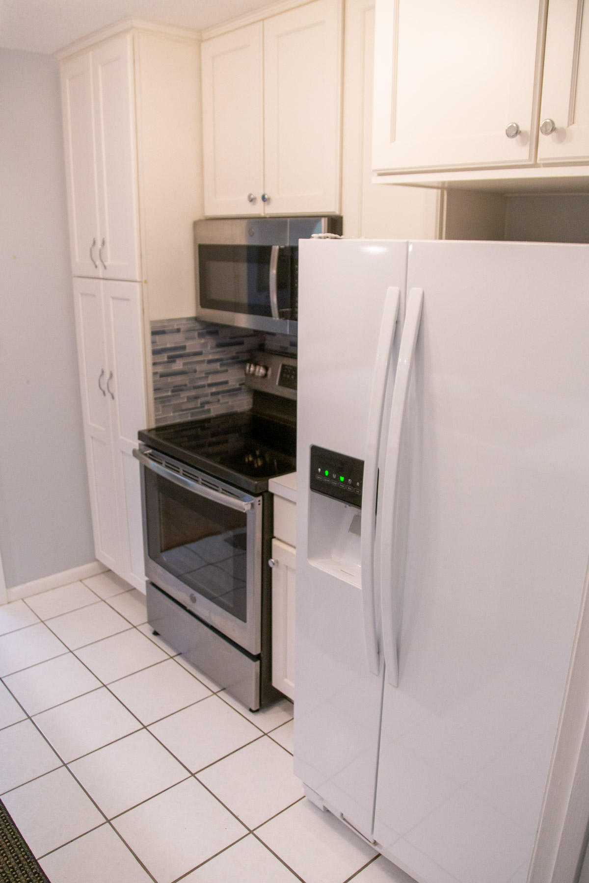 COUNTRY CLUB EST 1ST LOT 2 BLK N - Residential