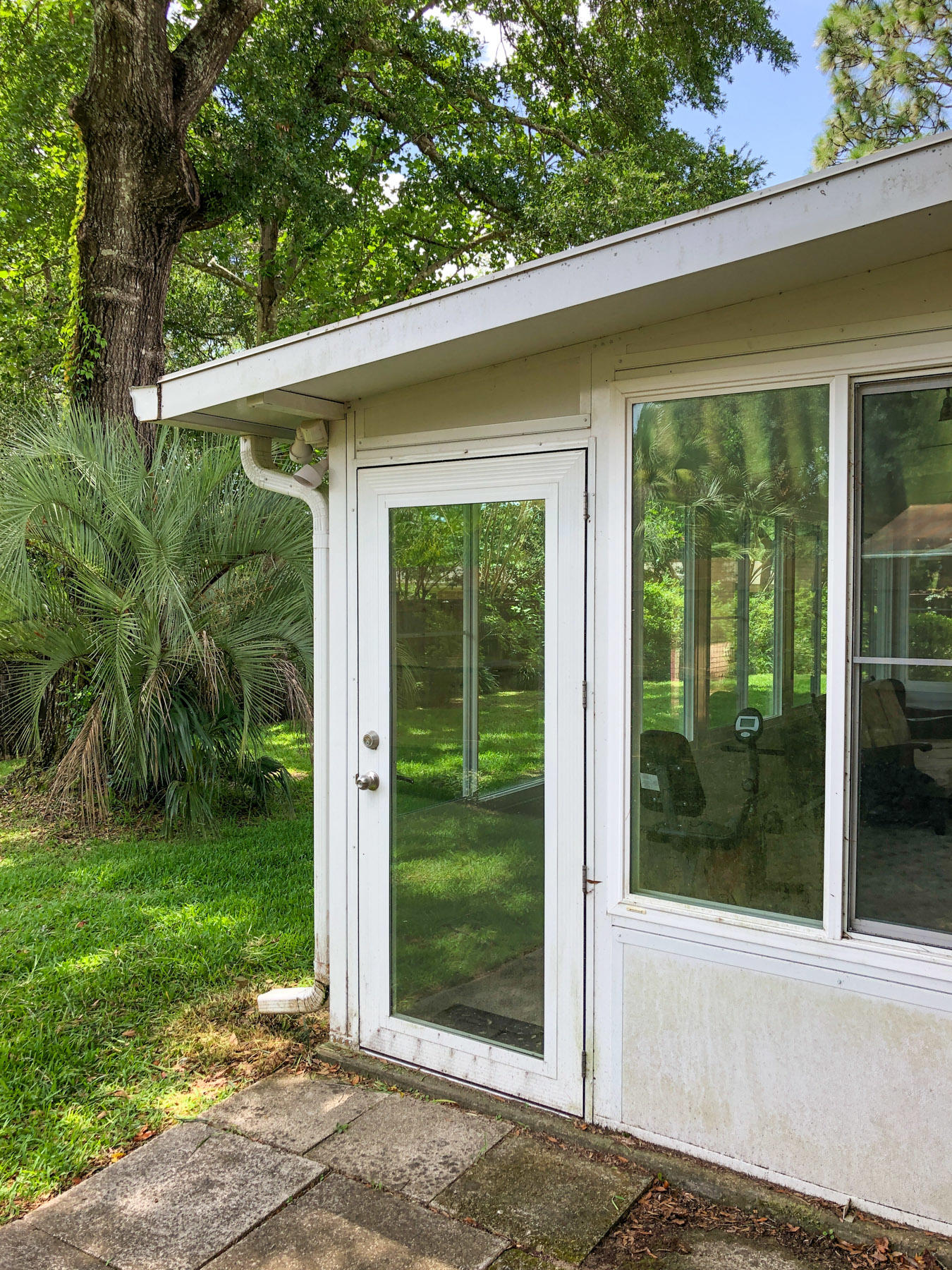 COUNTRY CLUB EST 1ST LOT 2 BLK N - Residential