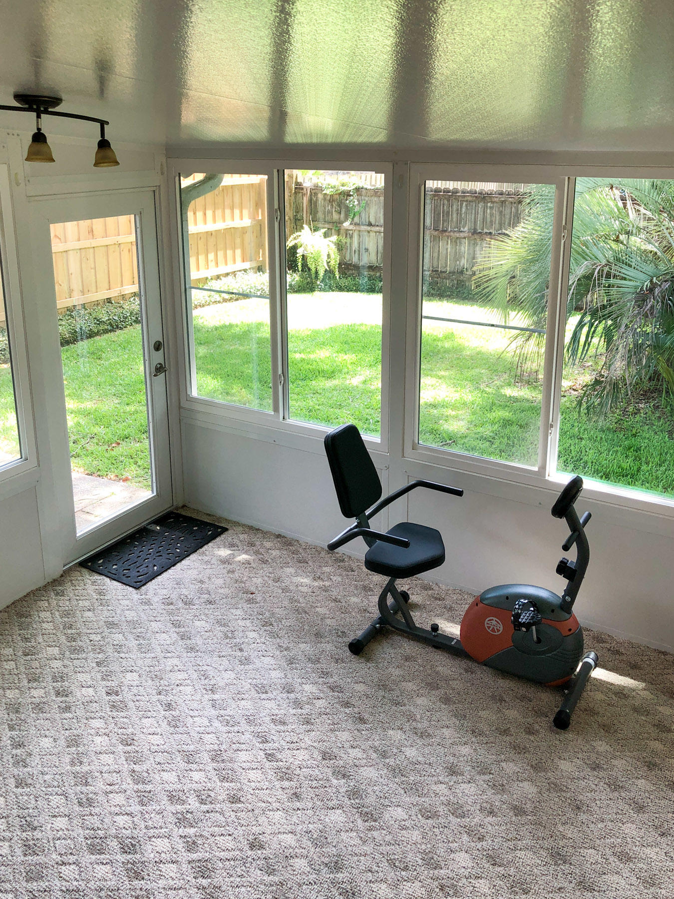 COUNTRY CLUB EST 1ST LOT 2 BLK N - Residential