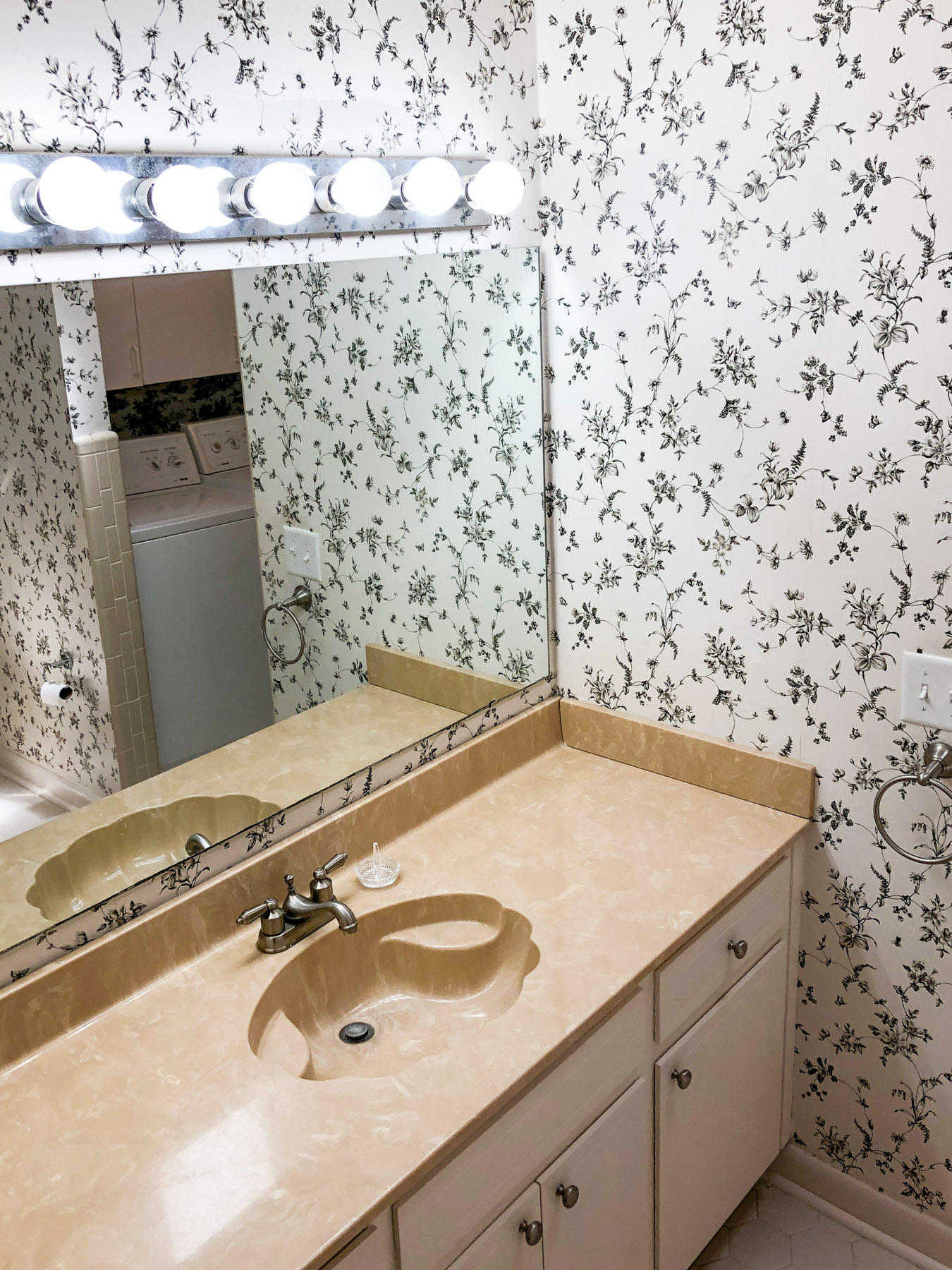 COUNTRY CLUB EST 1ST LOT 2 BLK N - Residential