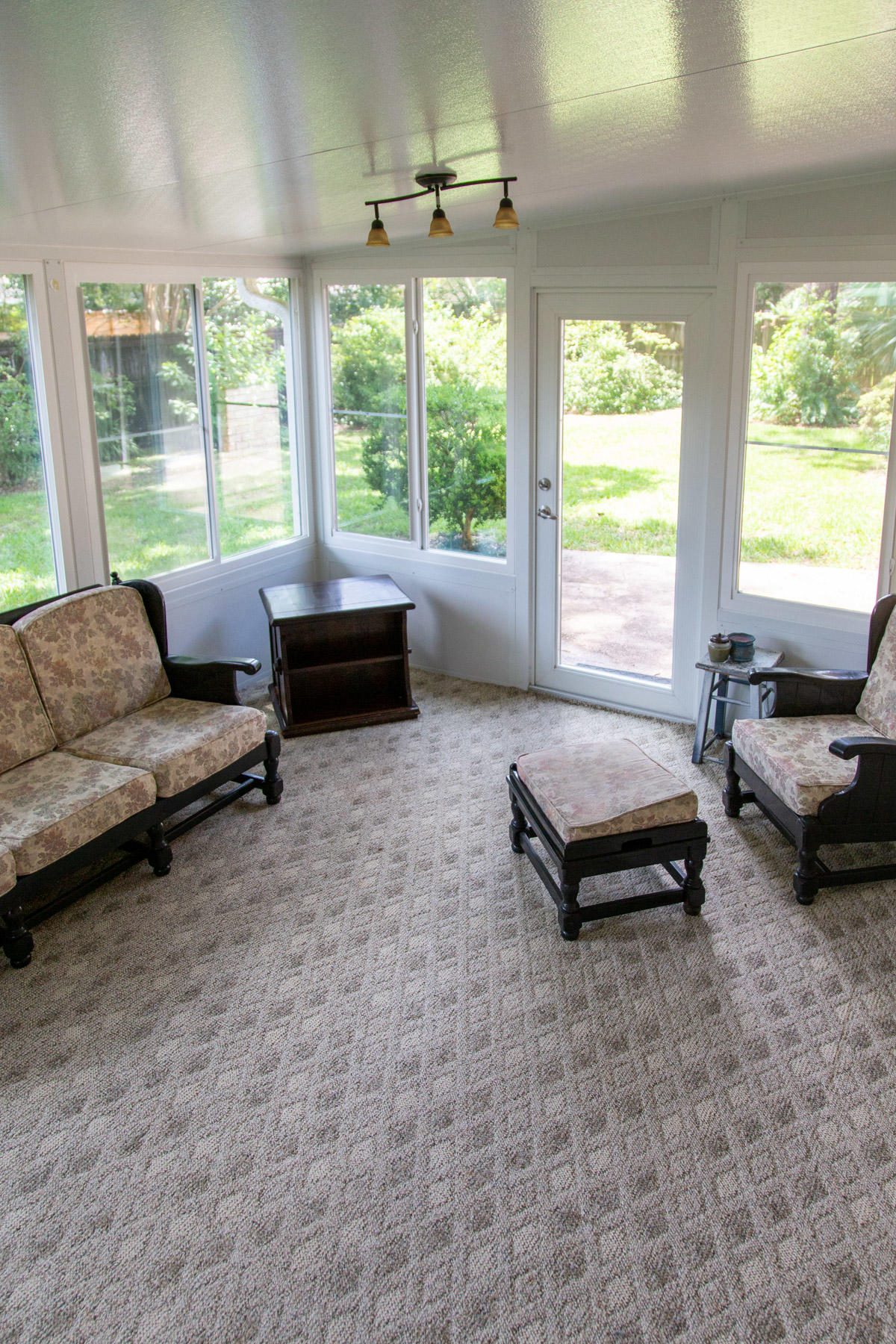 COUNTRY CLUB EST 1ST LOT 2 BLK N - Residential