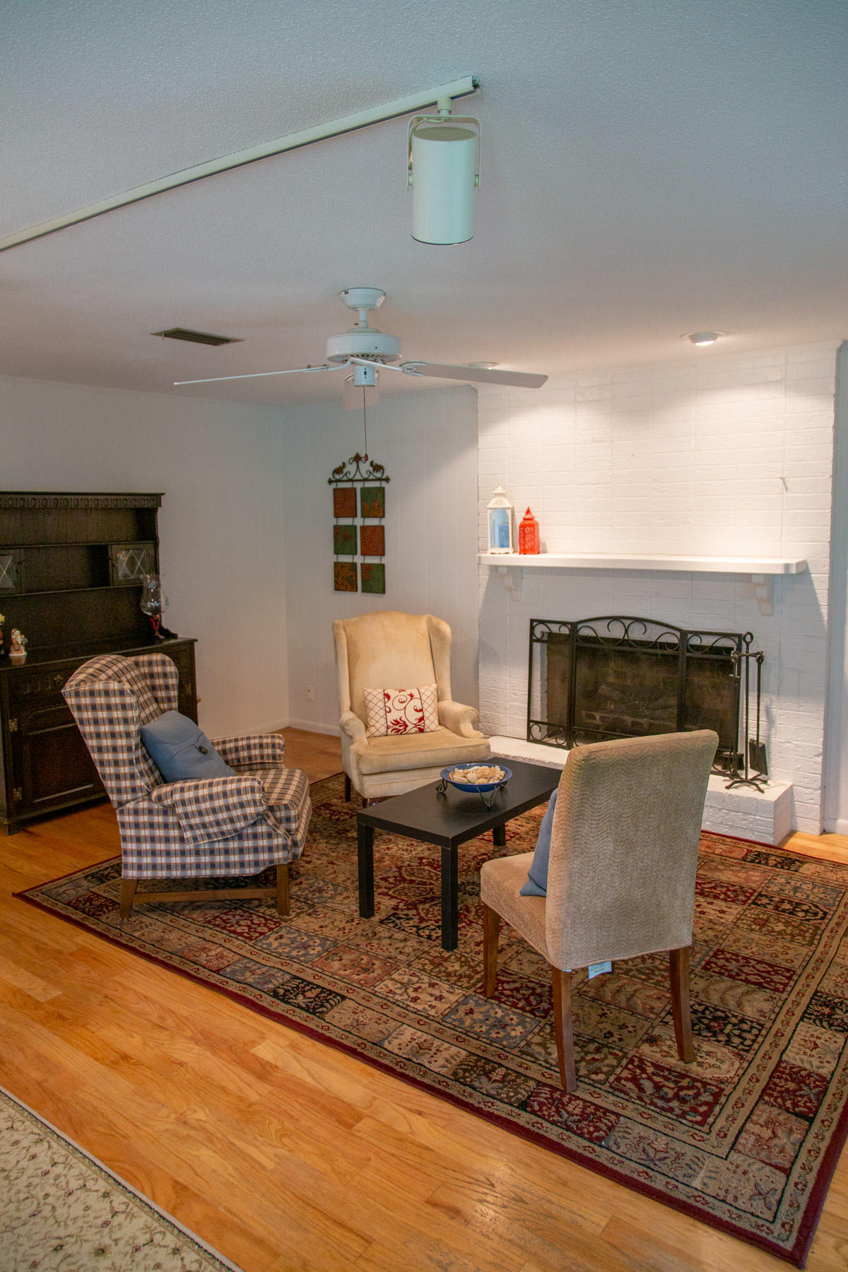 COUNTRY CLUB EST 1ST LOT 2 BLK N - Residential