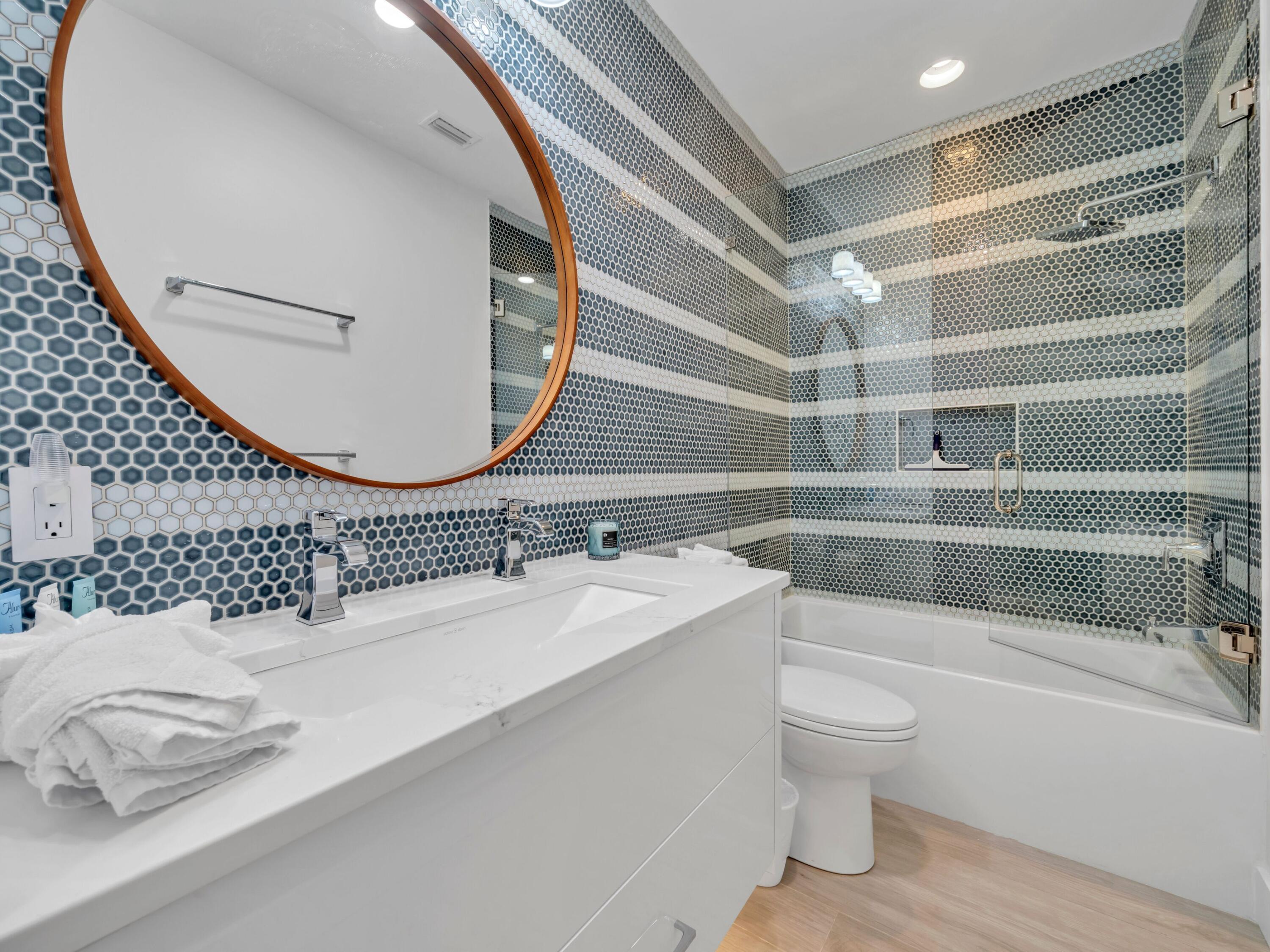 OLD FLORIDA BEACH - Residential