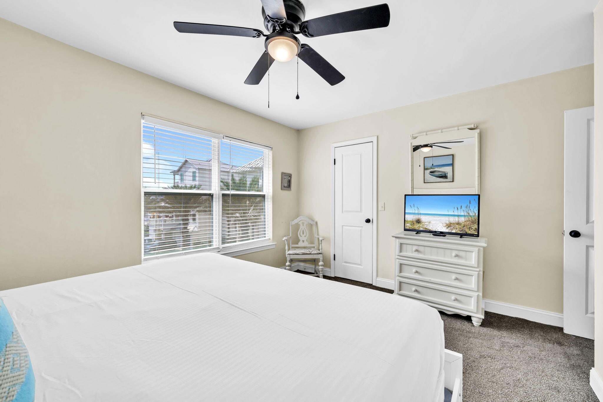 SHORELINE T/H - Residential