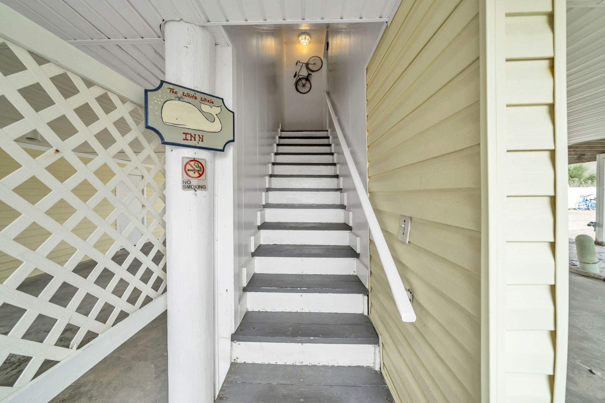 SHORELINE T/H - Residential