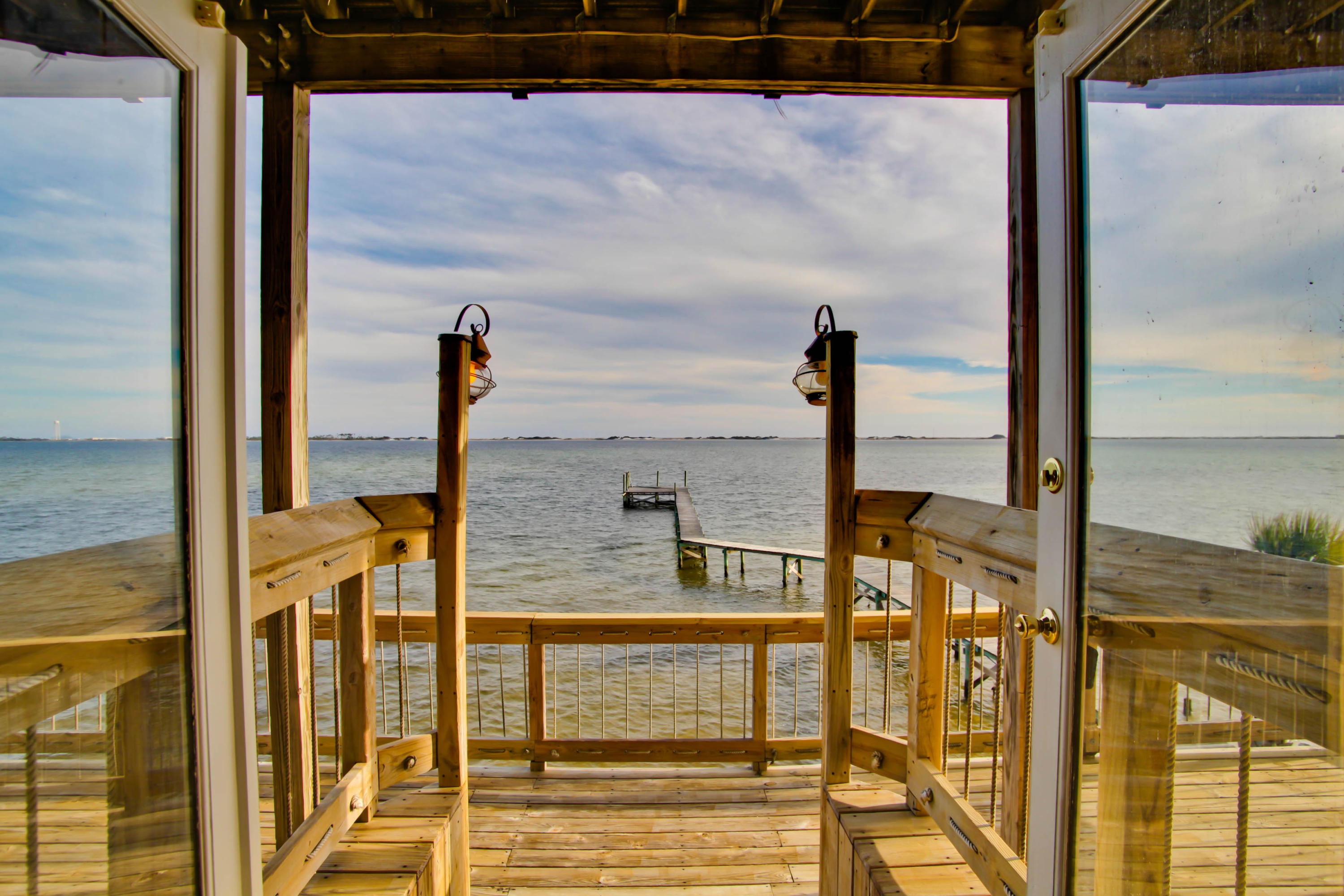 BISCAYNE POINTE - Residential