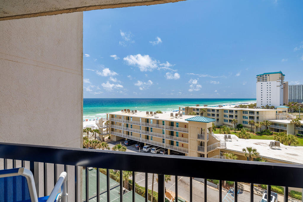 SUNDESTIN INTERNATIONAL CONDO - Residential