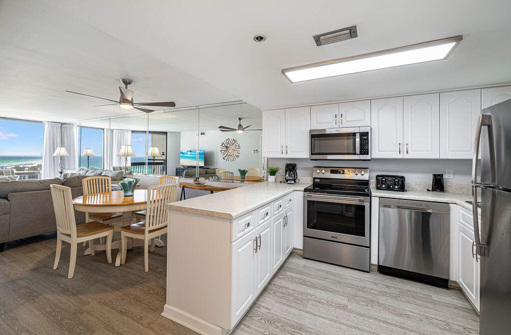 SUNDESTIN INTERNATIONAL CONDO - Residential