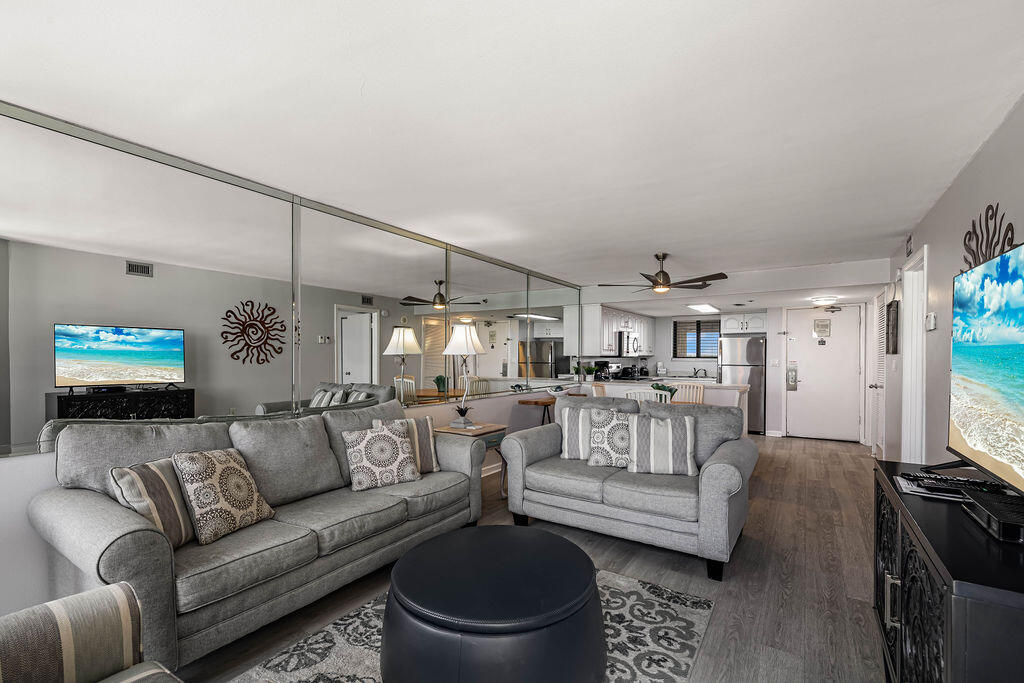 SUNDESTIN INTERNATIONAL CONDO - Residential