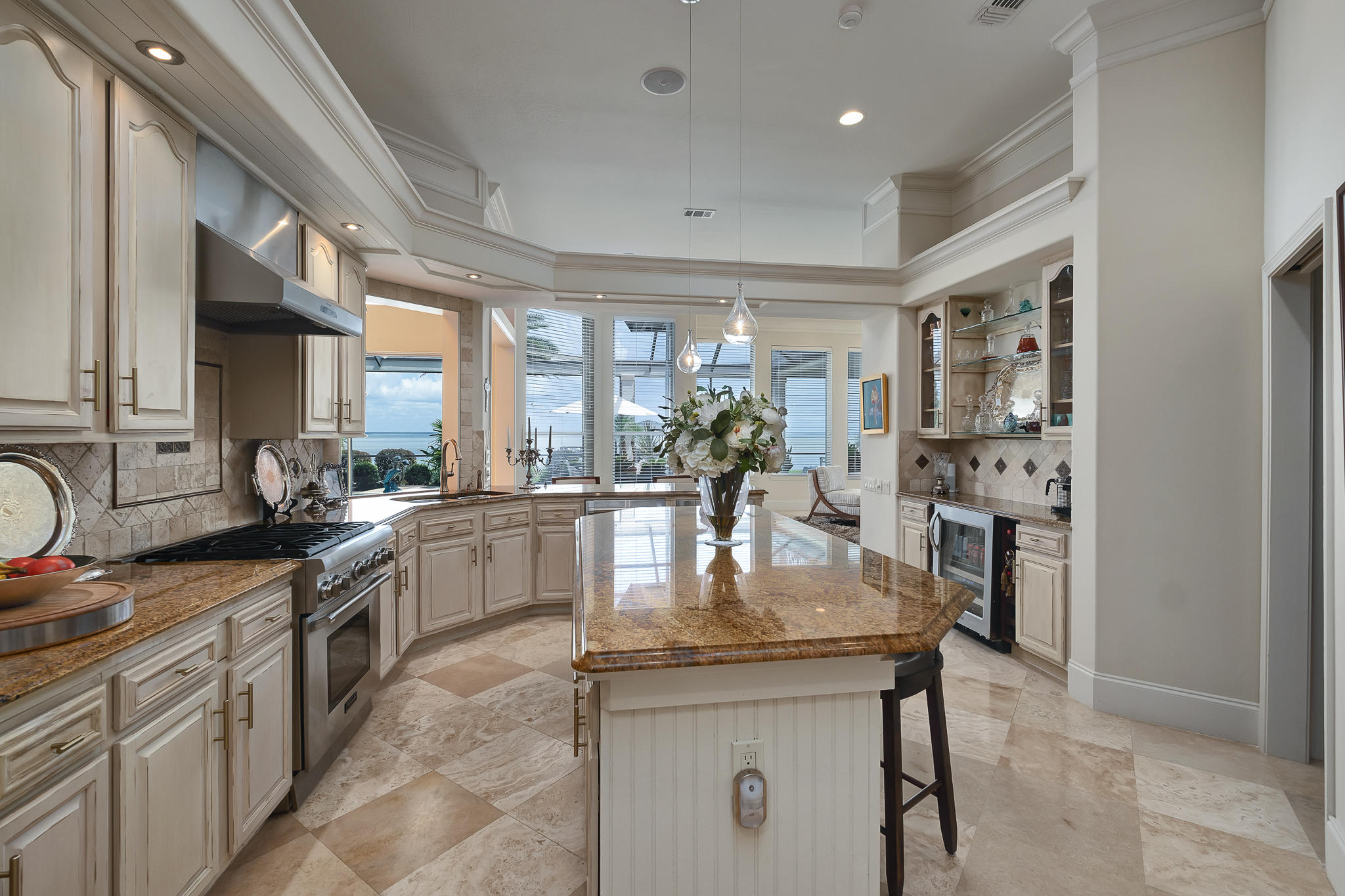 HOLIDAY SHORES ESTATES - Residential