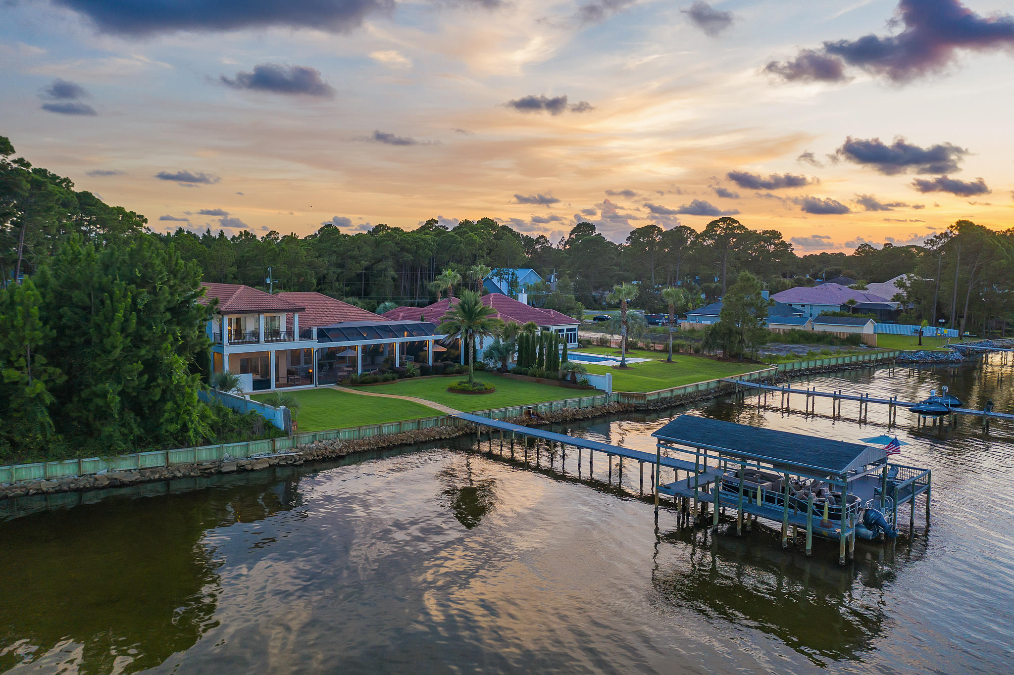 HOLIDAY SHORES ESTATES - Residential