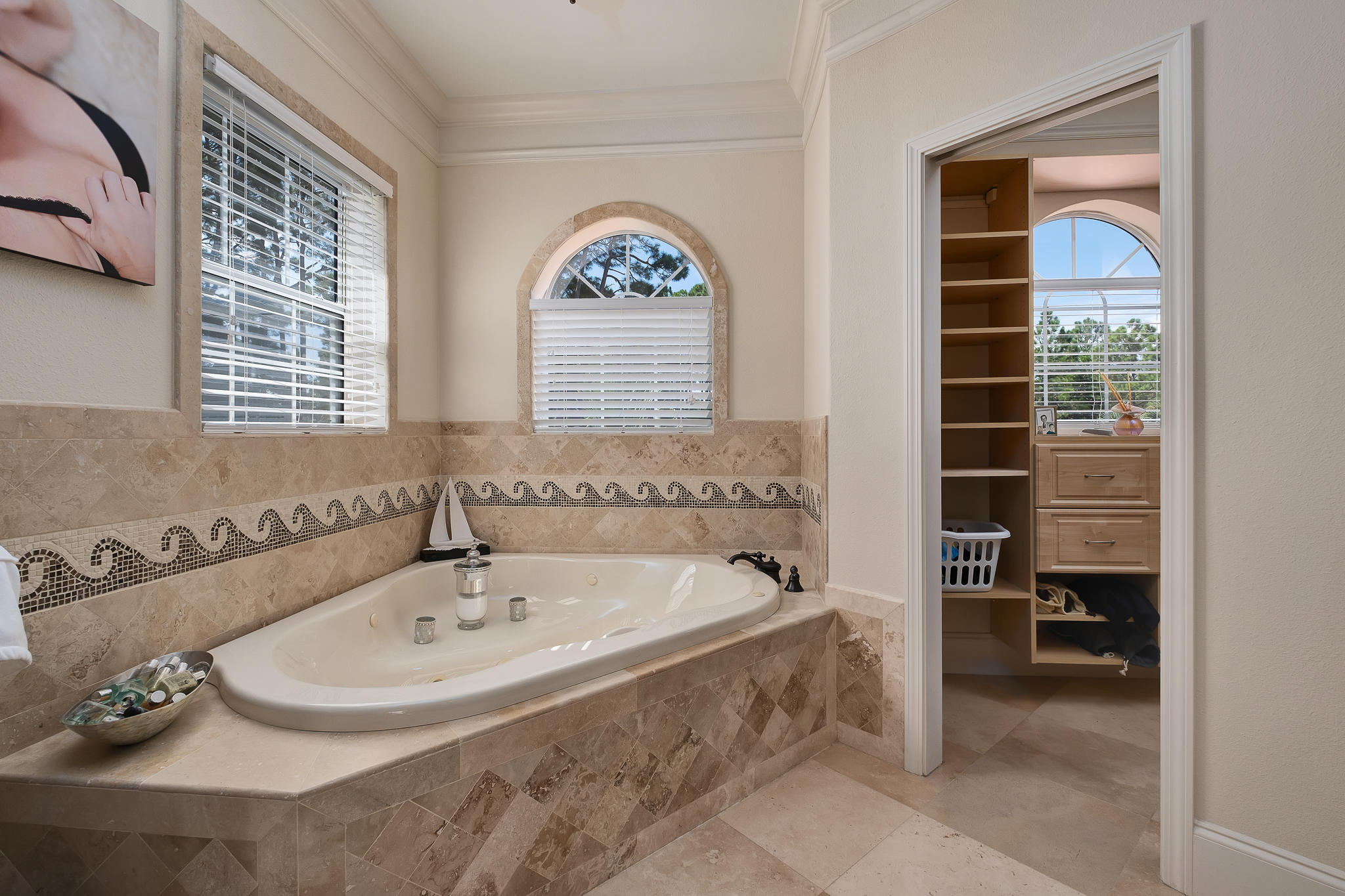 HOLIDAY SHORES ESTATES - Residential