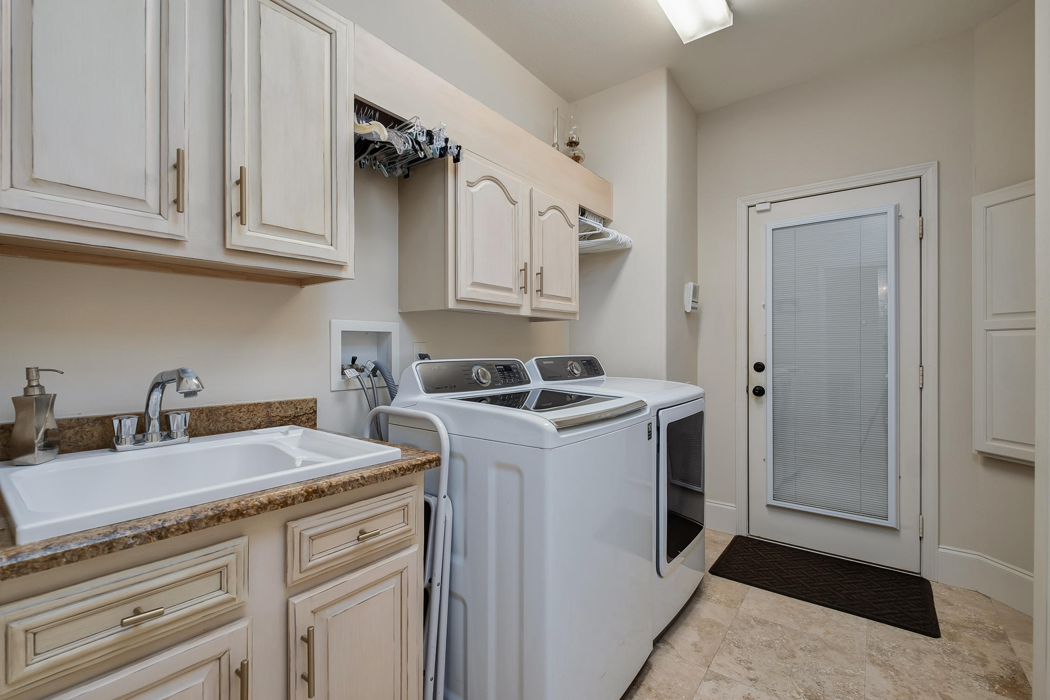 HOLIDAY SHORES ESTATES - Residential