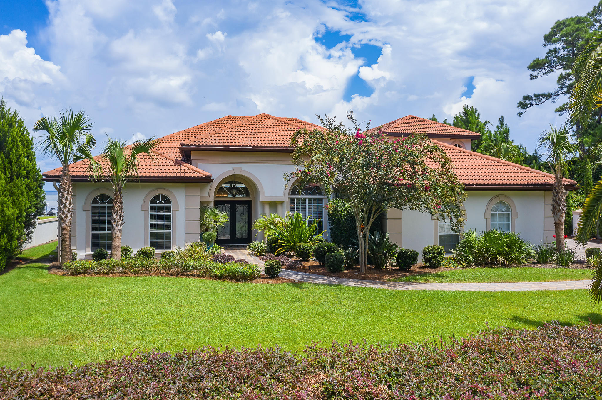 HOLIDAY SHORES ESTATES - Residential