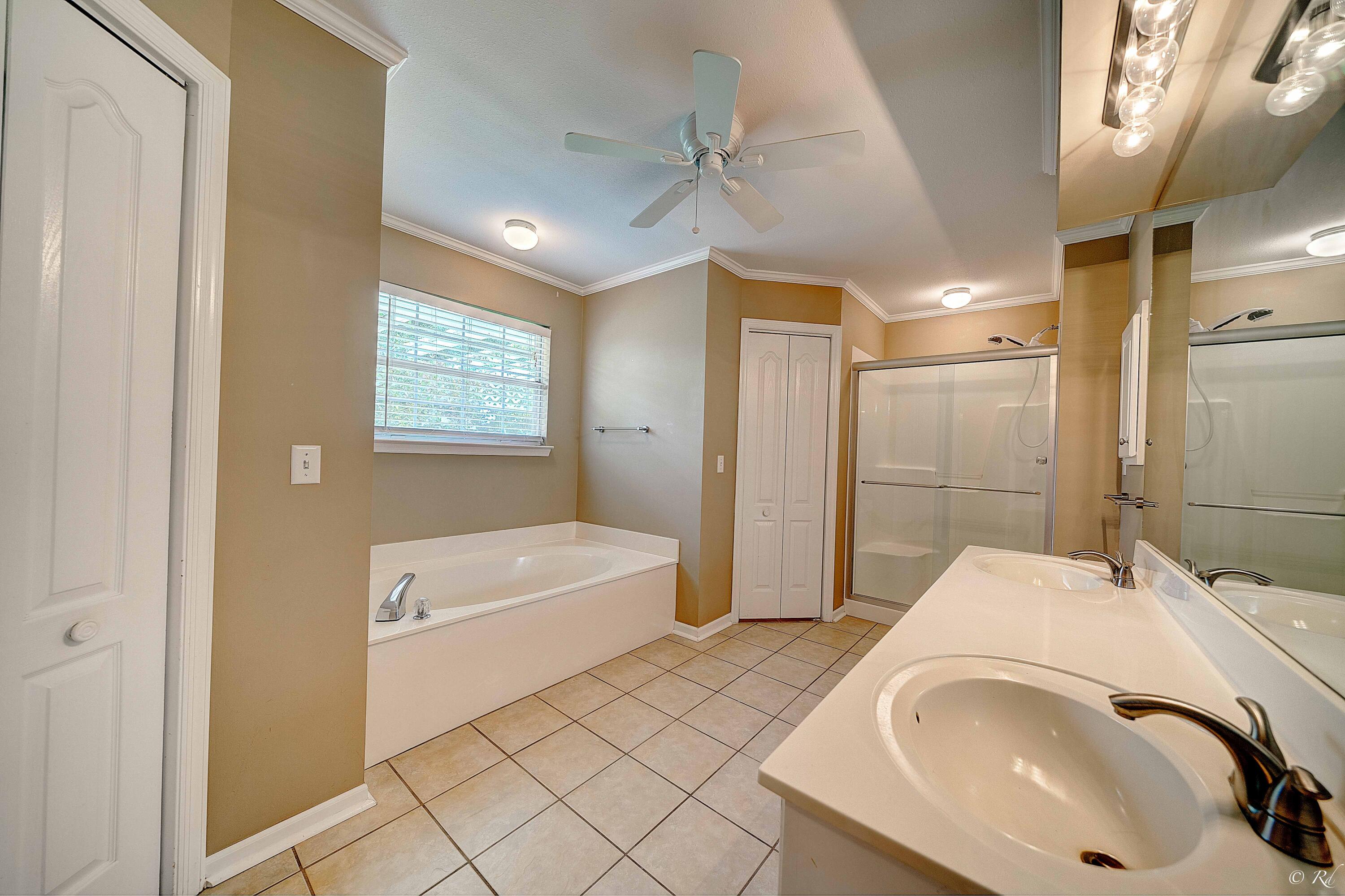 FOREST PARK EAST UNIT 3 - Residential