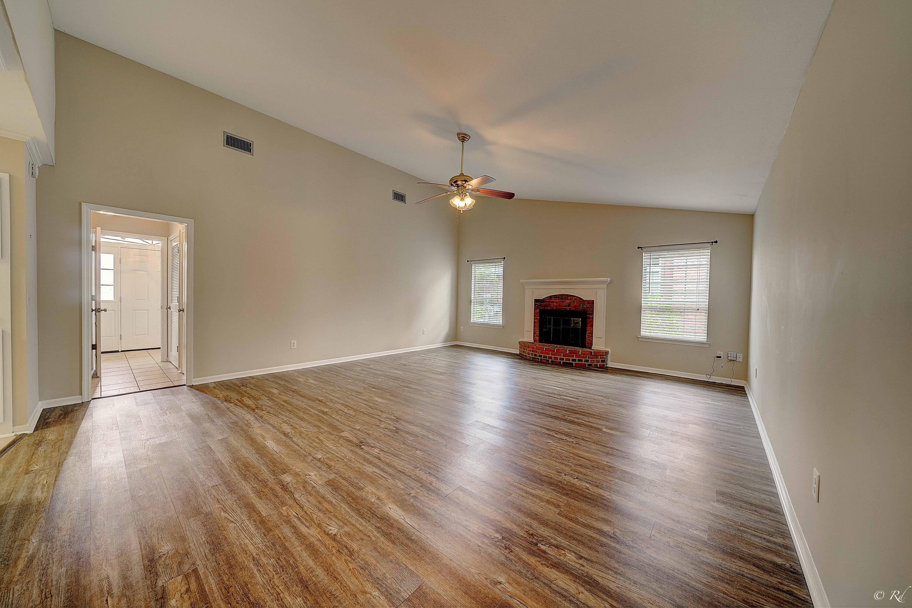 FOREST PARK EAST UNIT 3 - Residential