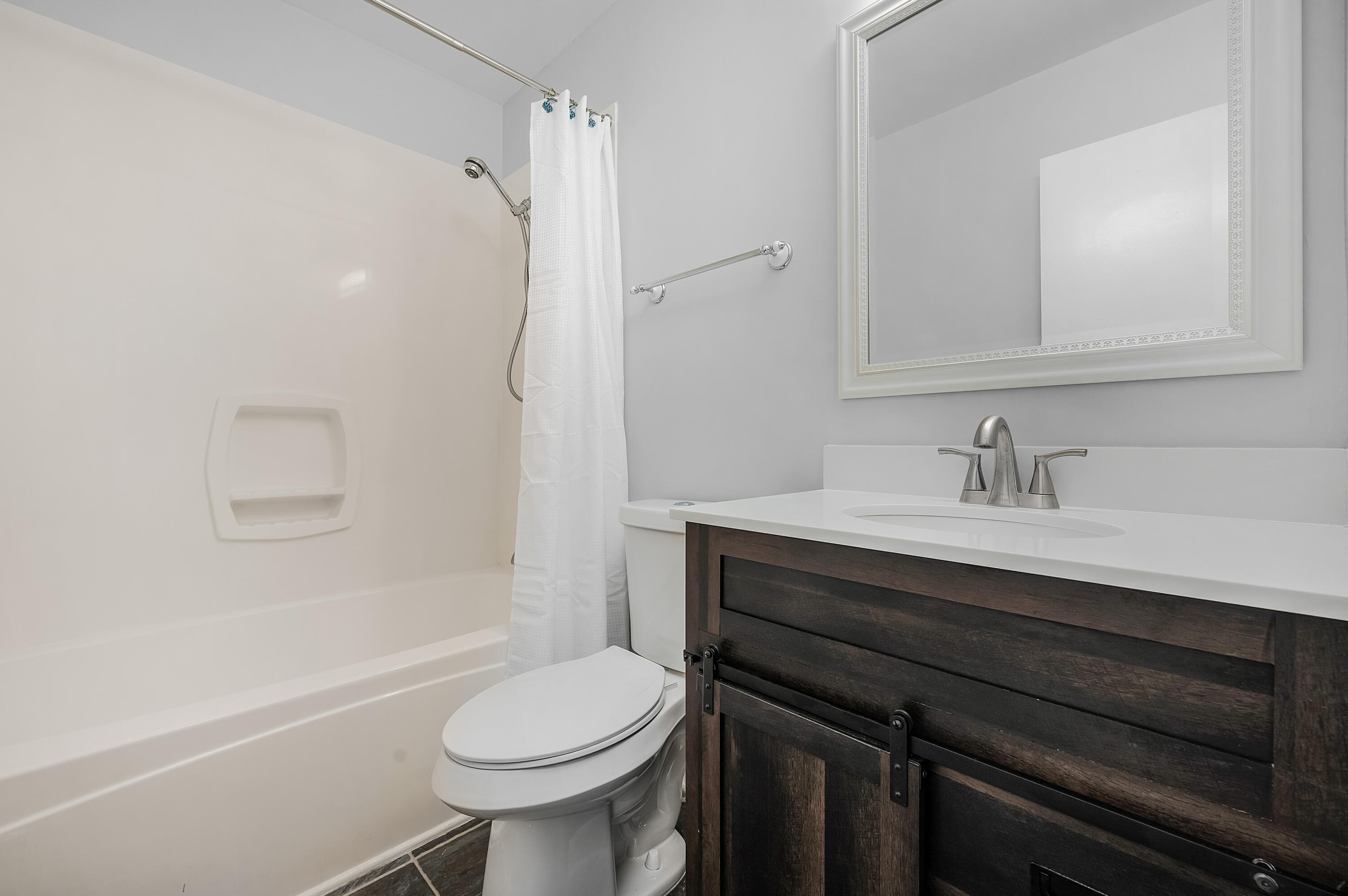 LA MAR WEST T/H PH 2 - Residential