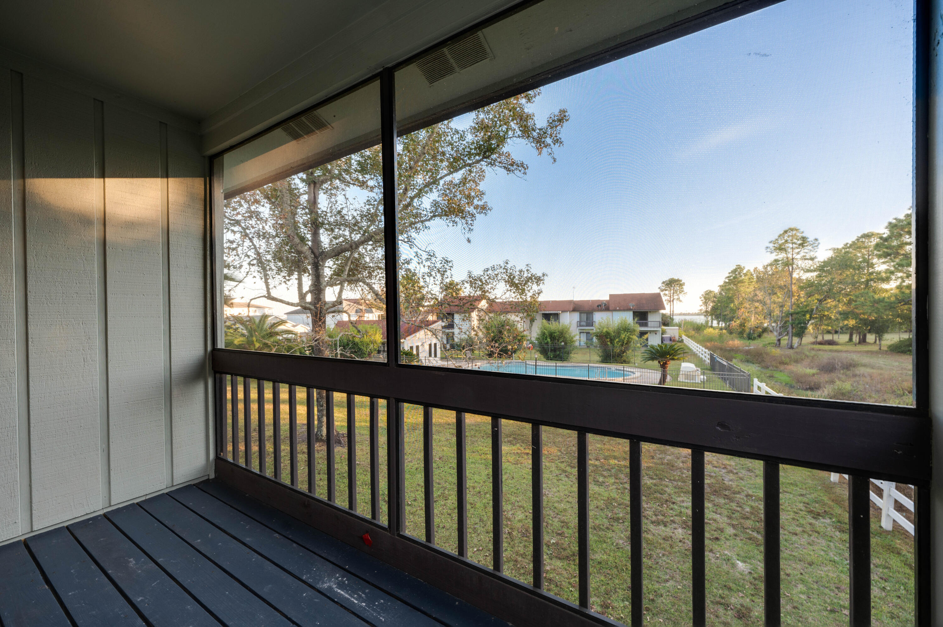 LA MAR WEST T/H PH 2 - Residential